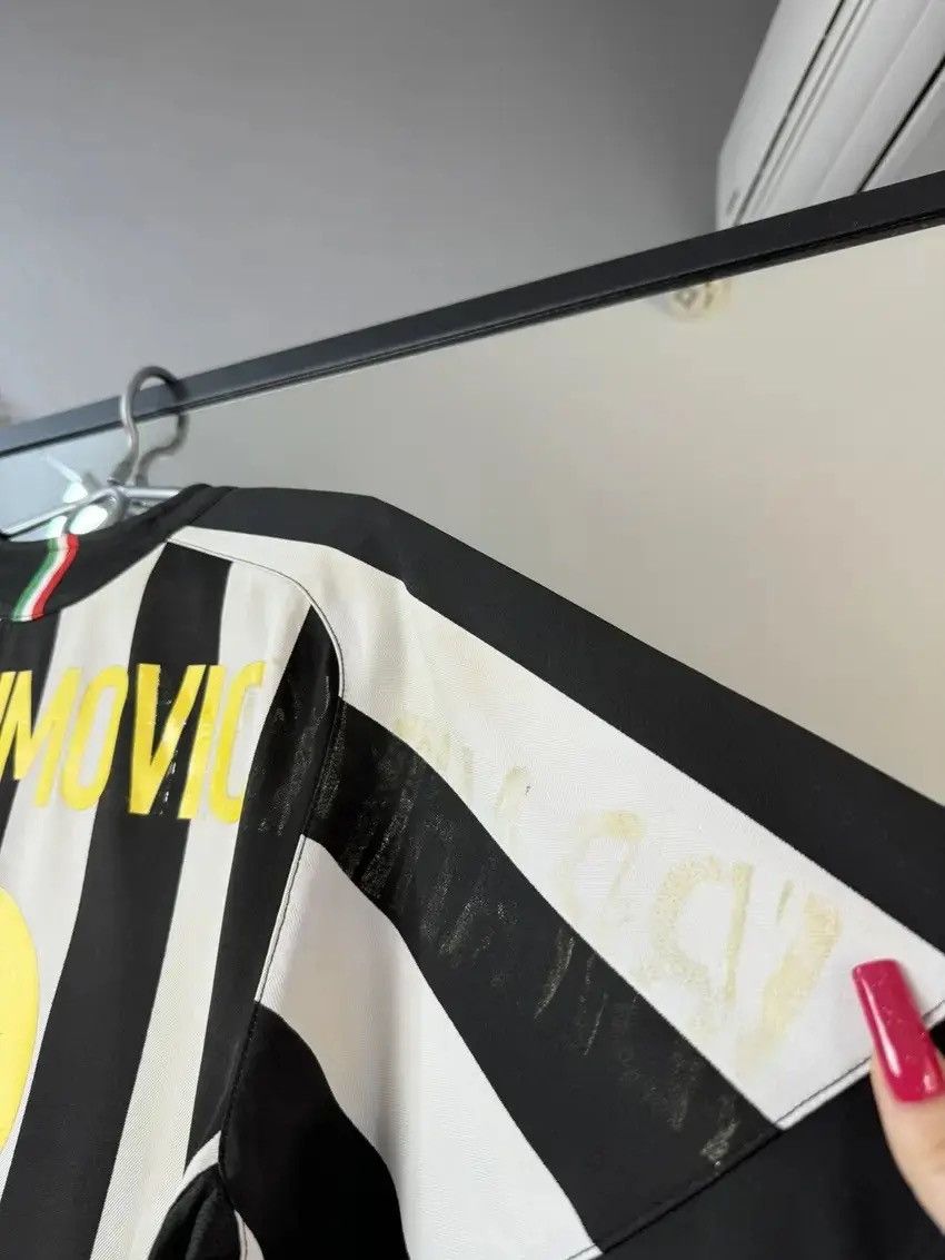 Nike × Vintage Vintage jersey Zlatan Ibrahimovic 2004/05 Juventus home kit Size US M / EU 48-50 / 2 - 12 Thumbnail