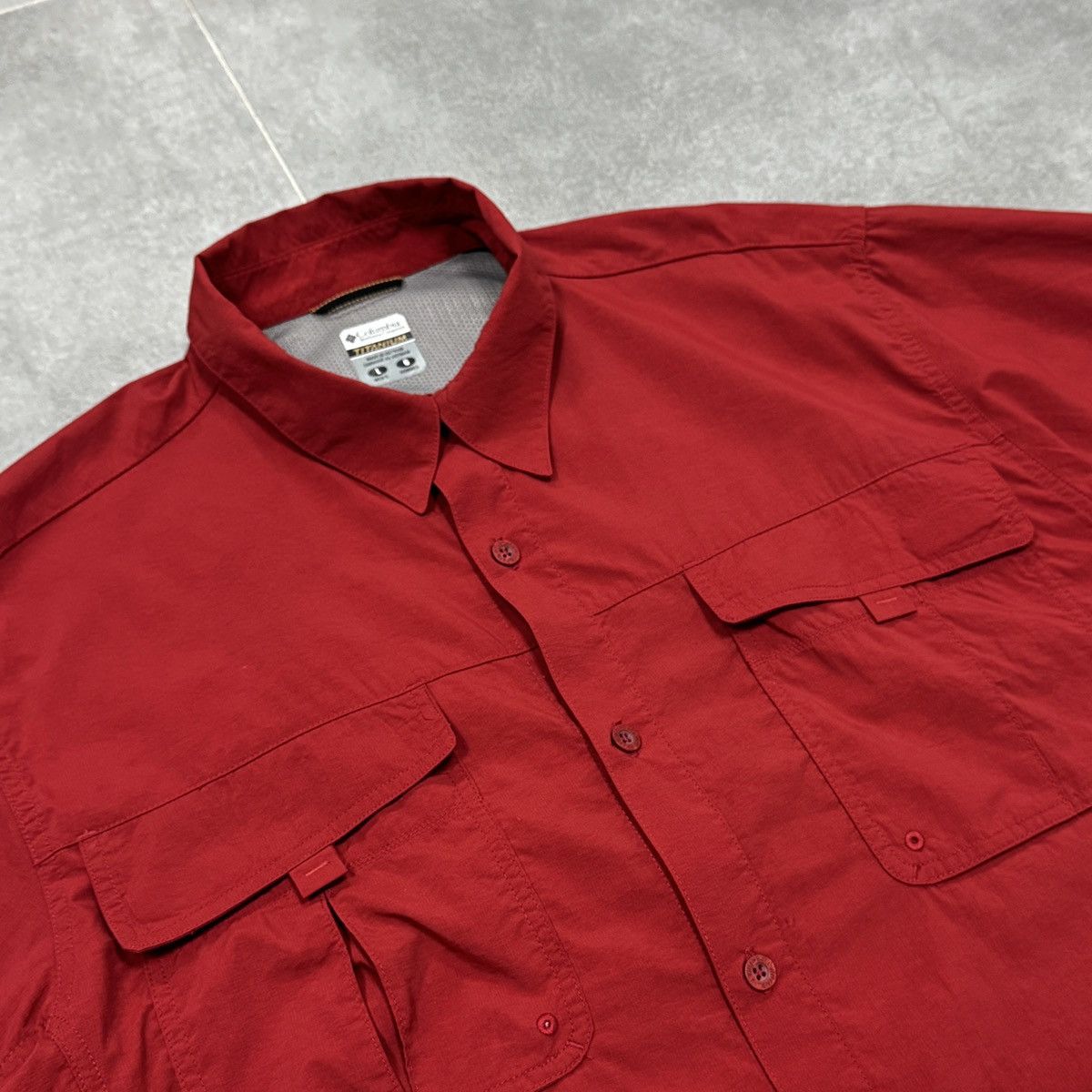 Columbia Columbia Titanium Omni Dry Men Button Nylon Overshirt Size L Size US L / EU 52-54 / 3 - 12 Thumbnail