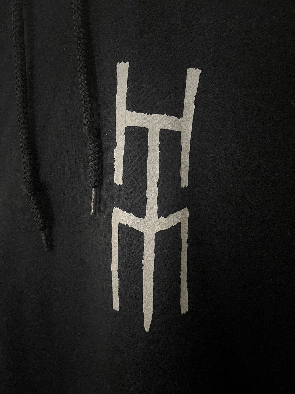 Band Tees HEARTAGRAM HIM HOODIE Size US L / EU 52-54 / 3 - 3 Thumbnail