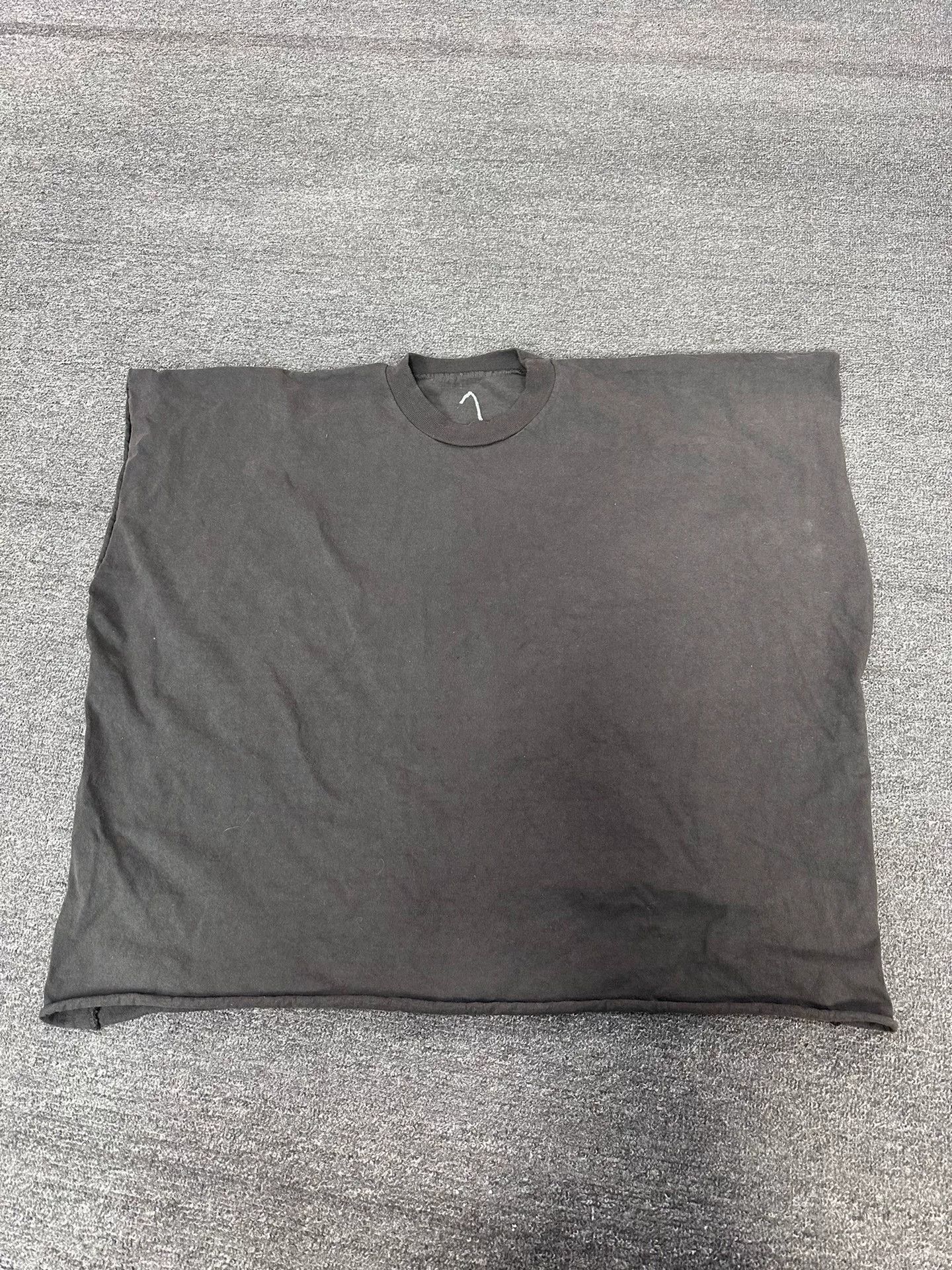 Adidas Adidas YEEZY T-Shirt s Men Size US S / EU 44-46 / 1 - 1 Thumbnail