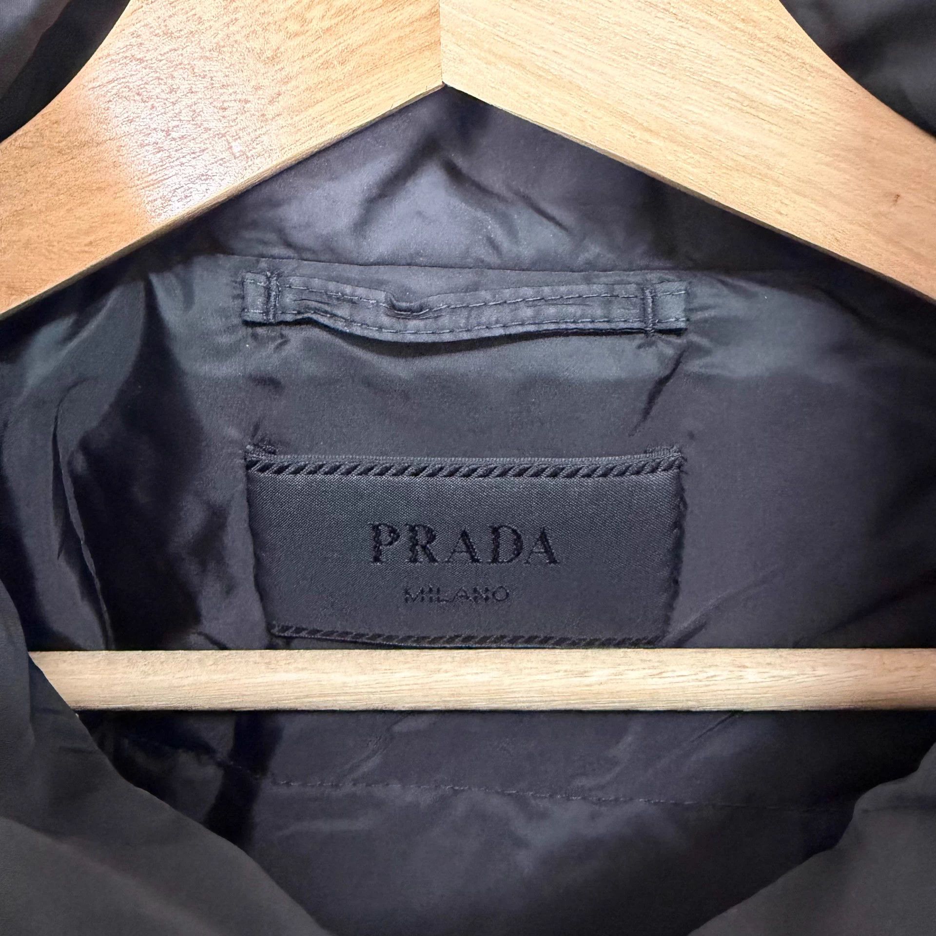 Prada PRADA Men's Solid Removable Hood Zip Longsleeve Jkt Black 50 Size US M / EU 48-50 / 2 - 4 Thumbnail