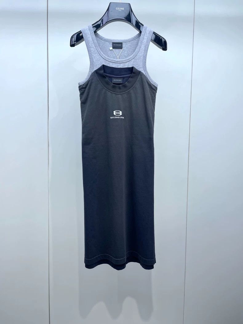 Balenciaga Balenciaga Fake two old irregularly long vests. Size XS / US 0-2 / IT 36-38 - 1 Thumbnail