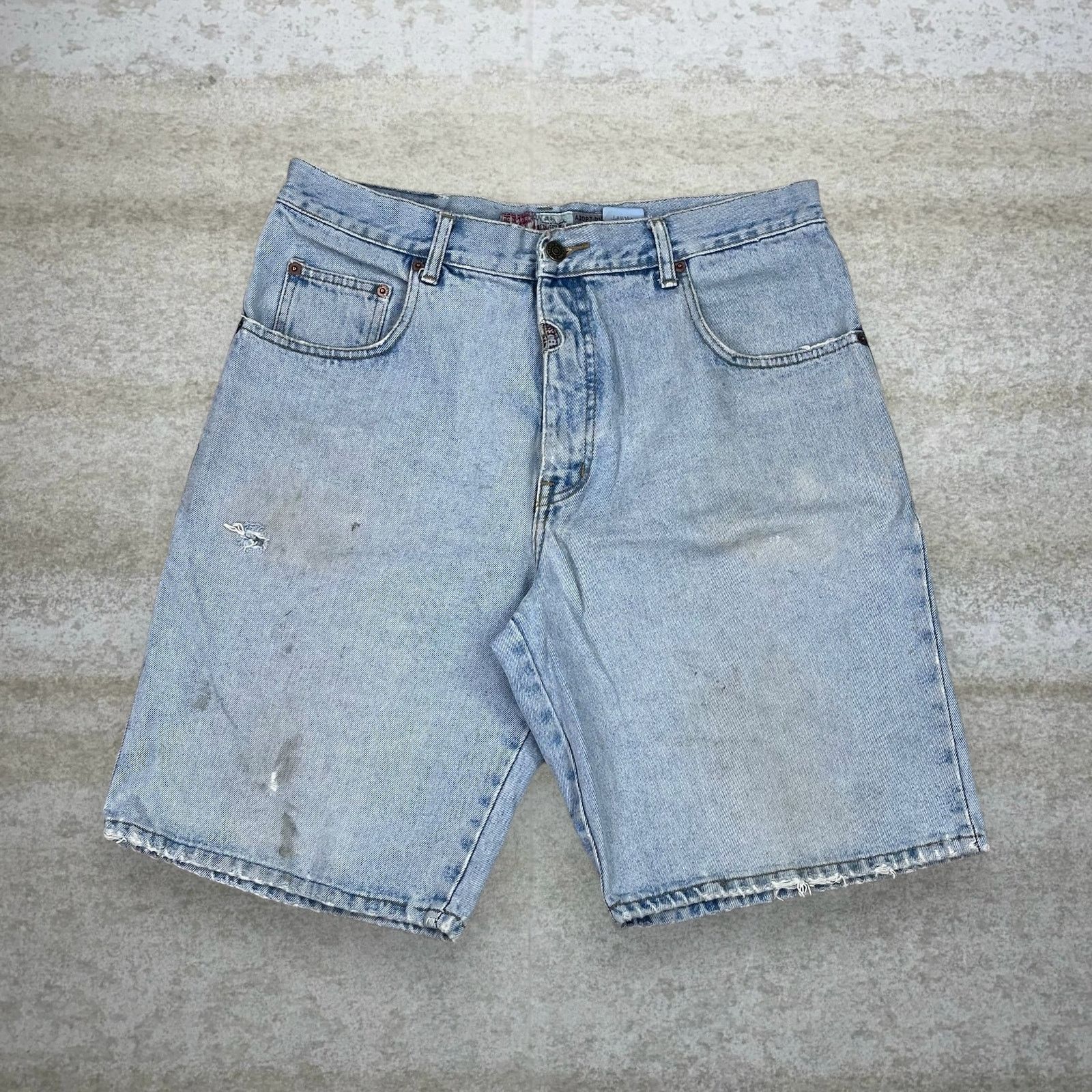 Request Jeans Vintage 90s Request Classics Jean Shorts 36x9.5 Light Wash Size US 36 / EU 52 - 2 Thumbnail