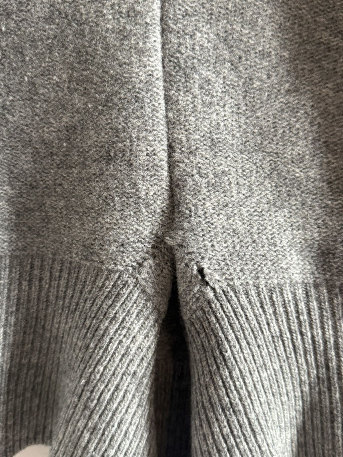 JW Anderson JW Anderson Wool Sweater Size M / US 6-8 / IT 42-44 - 3 Thumbnail