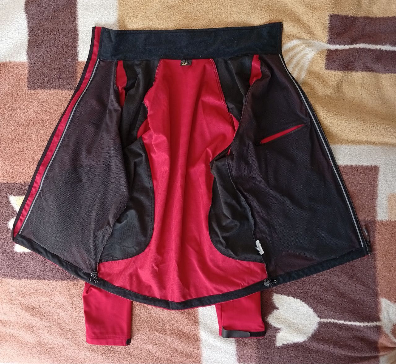 SALEWA SALEWA windbreaker jacket, perfect condition, size L Size US L / EU 52-54 / 3 - 3 Thumbnail