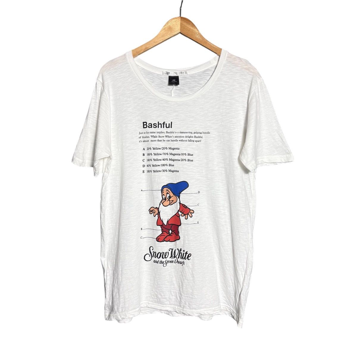 Disney × Undercover × Uniqlo Undercover x Uniqlo x Disney Snow White T-Shirt Size US XL / EU 56 / 4 - 1 Thumbnail