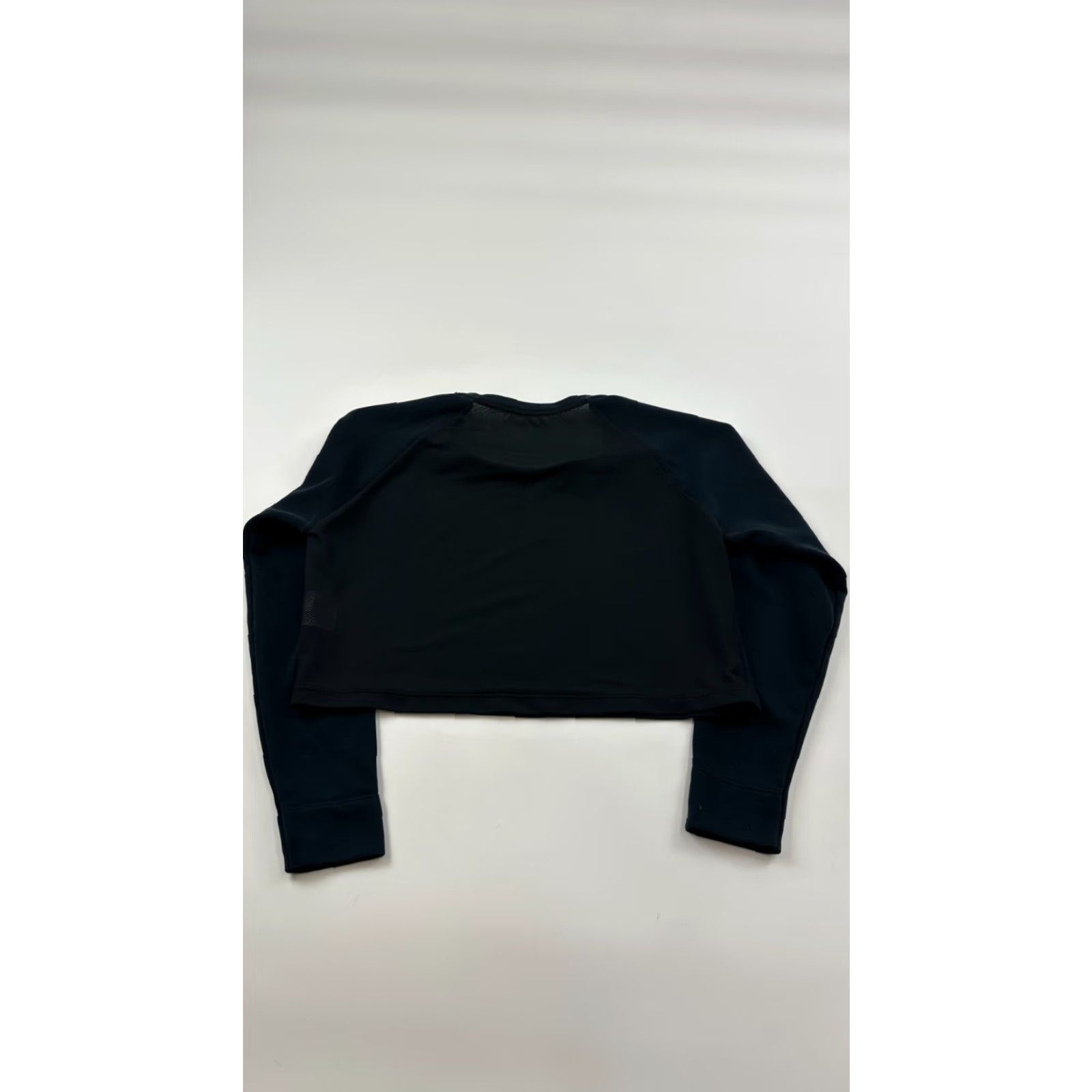 Nike Nike Shirt Womens Medium Black Cropped Dr Fit Training Swoosh Logo 838474-010 Size M / US 6-8 / IT 42-44 - 2 Thumbnail