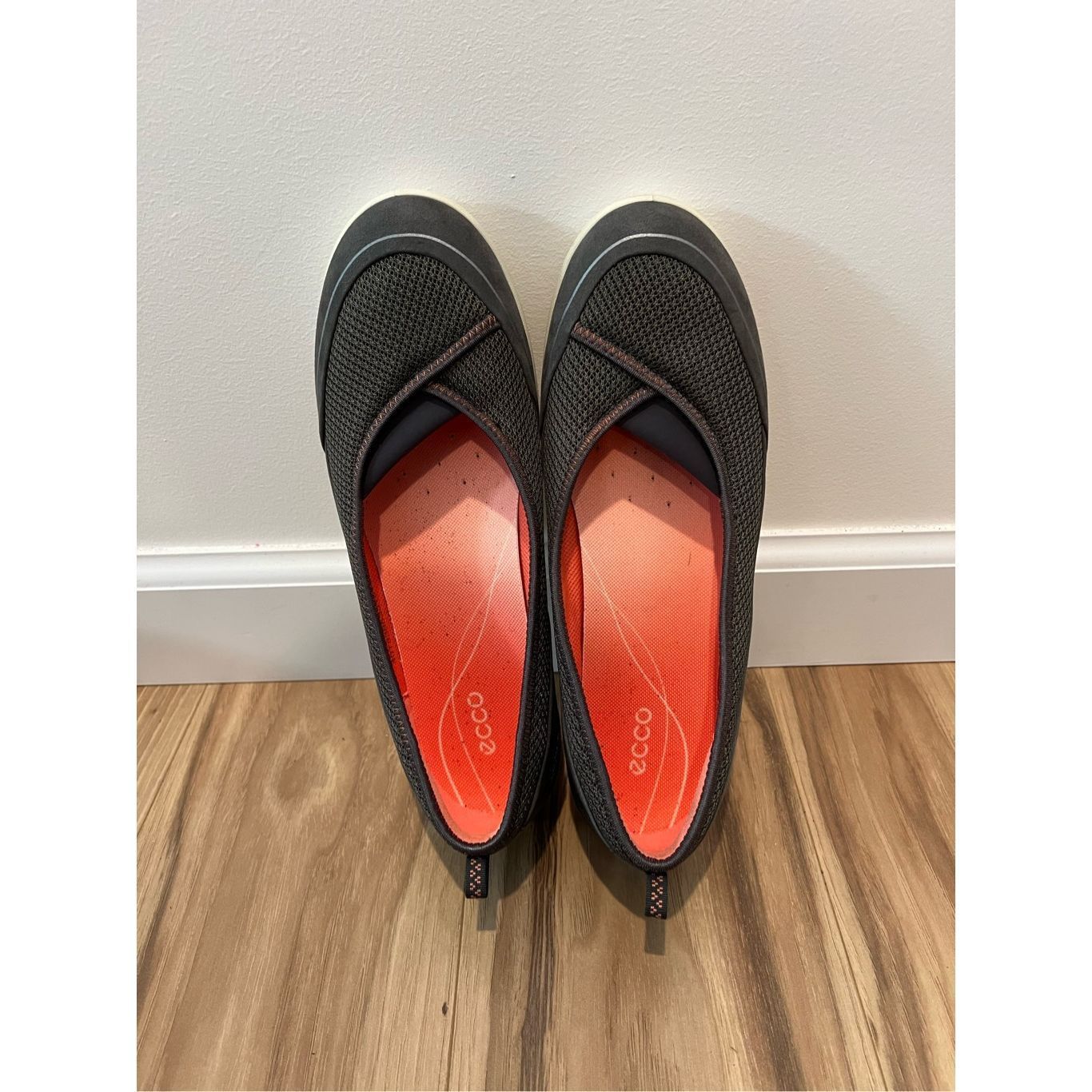 Ecco ECCO Womens Arizona Ballerina shoes sz 40 US 9.5 Size US 9.5 / IT 39.5 - 9 Thumbnail