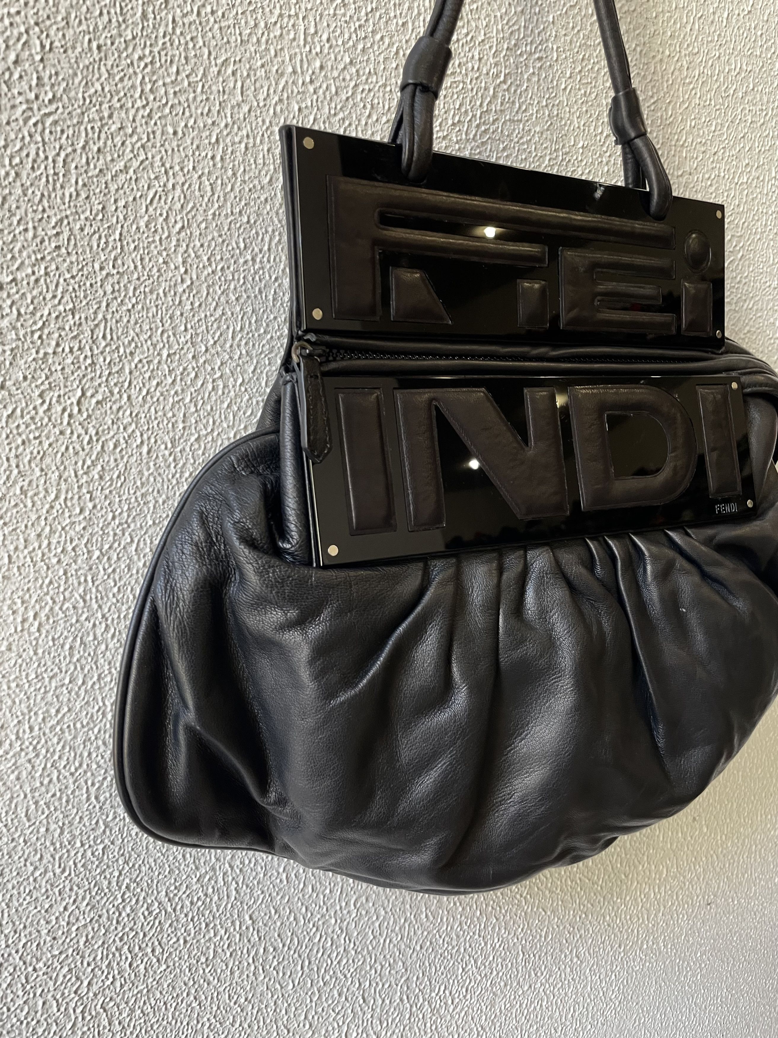 Fendi Rare 🔥 Fendi Black Leather Shoulder Bag Convertible Clutch Size ONE SIZE - 3 Thumbnail