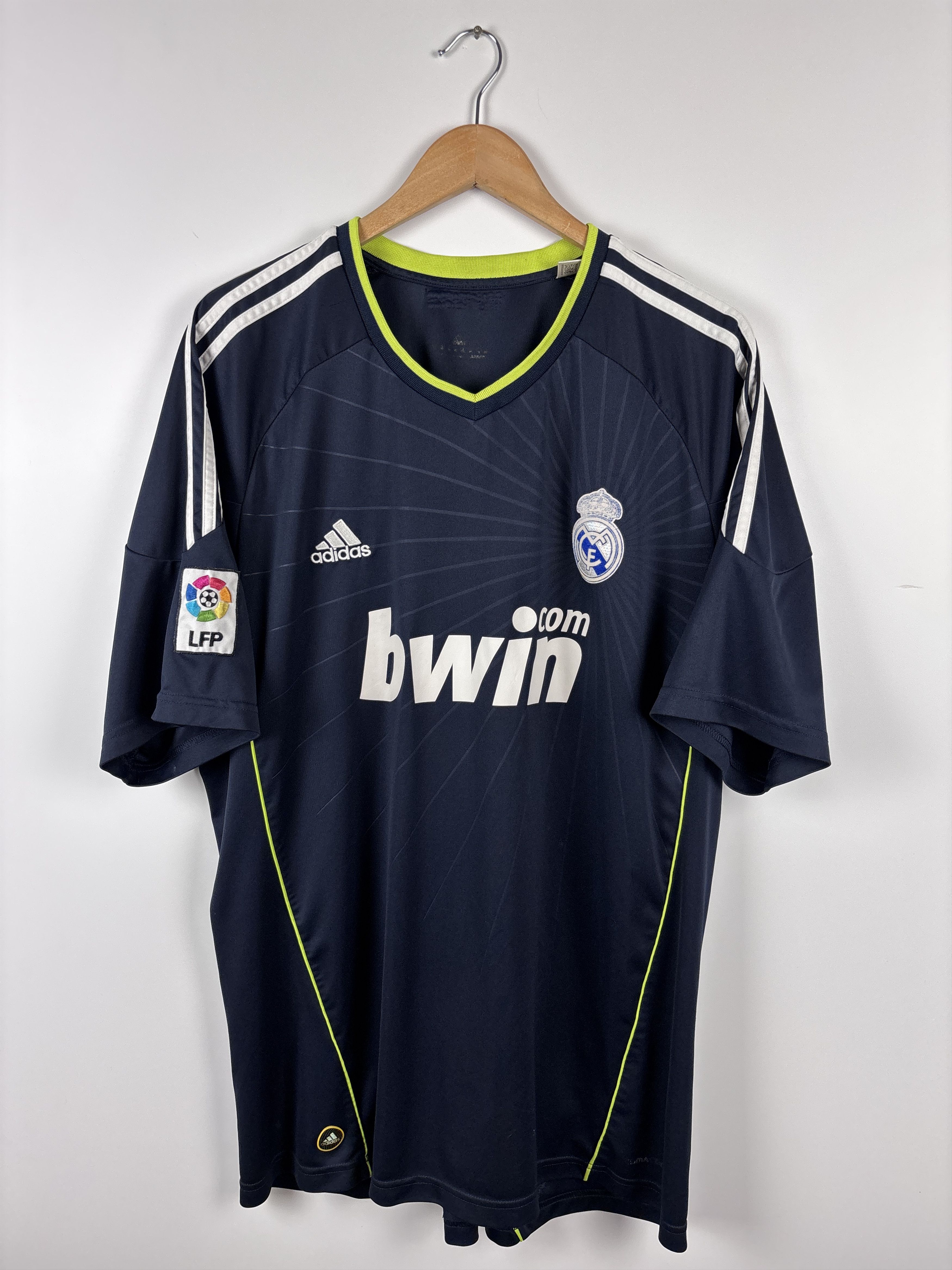 Adidas Real Madrid 2010-11 Away Football Jersey Adidas ~XL-XXL Size US XXL / EU 58 / 5 - 1 Thumbnail