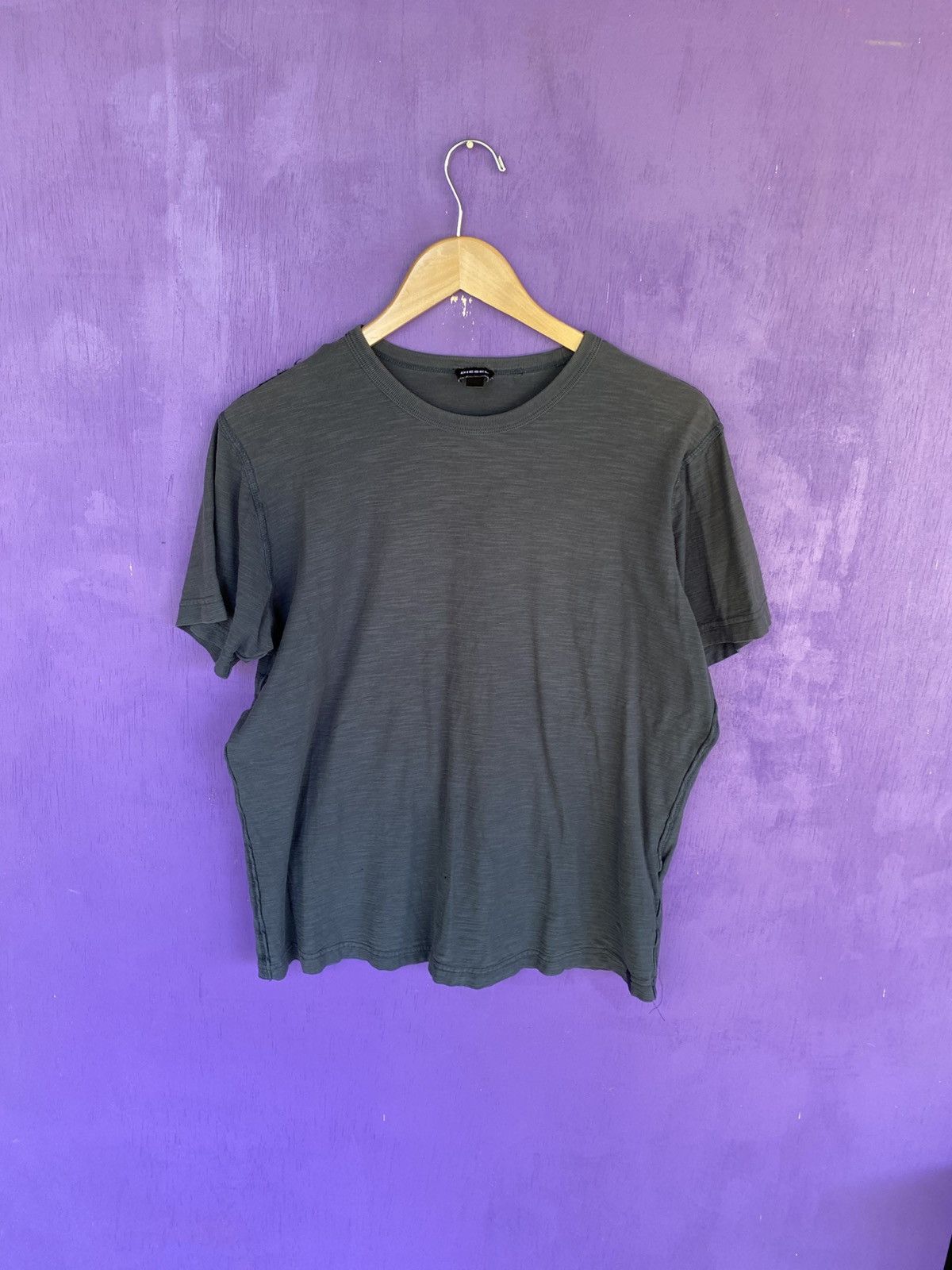 Diesel Vintage Y2K Diesel essential faded blank t-shirt Size US M / EU 48-50 / 2 - 1 Thumbnail