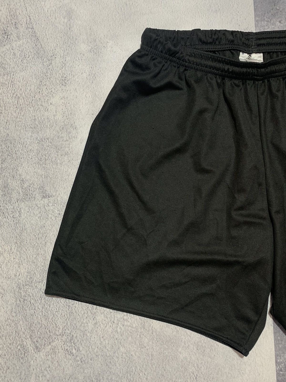 Adidas × Vintage Vintage Adidas shorts streetwear Y2K casual style size M Size US 32 / EU 48 - 2 Thumbnail