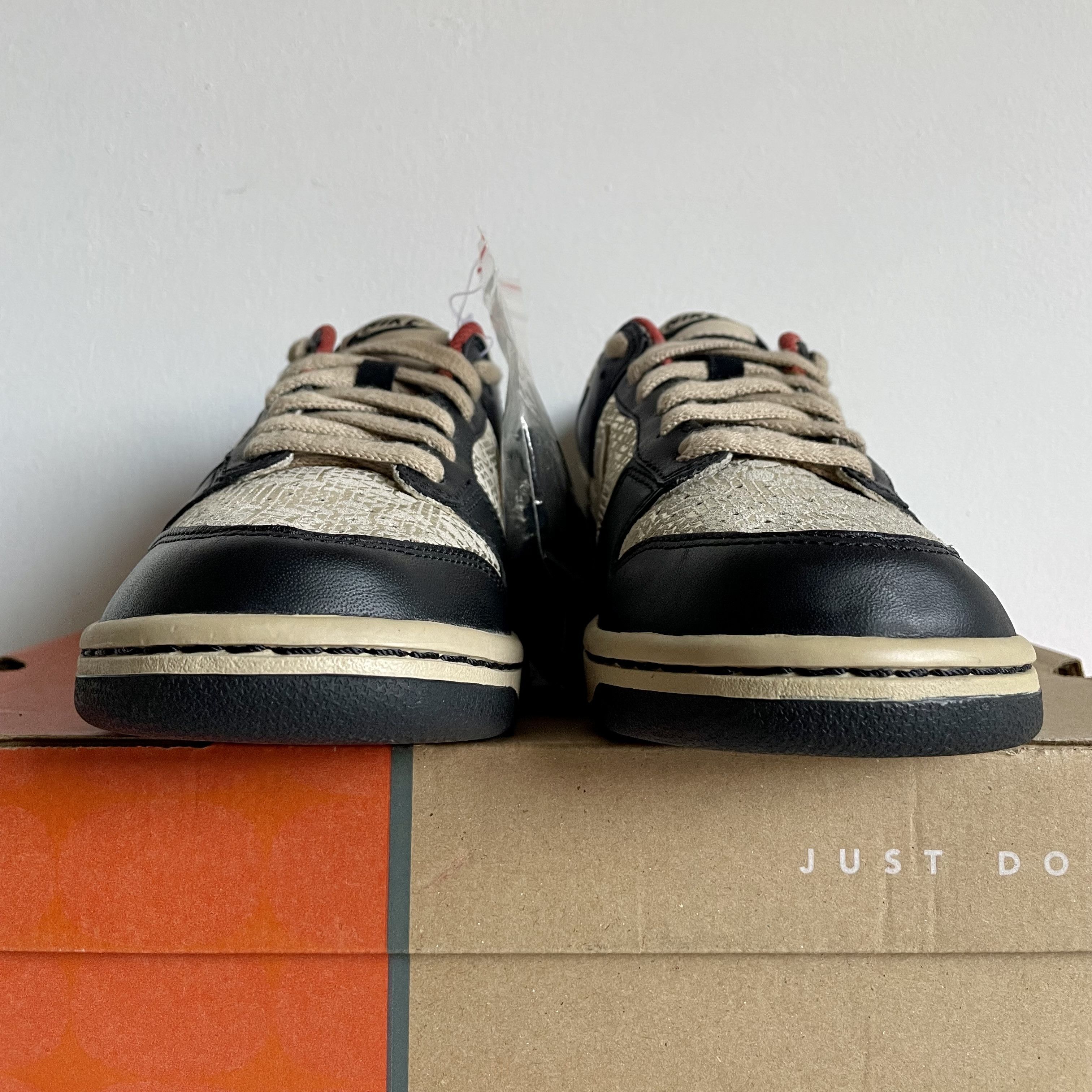 Nike 2006 Nike Dunk Low Wmns Premium Black/Linen-Terra Cotta Size US 7 / IT 37 - 6 Thumbnail