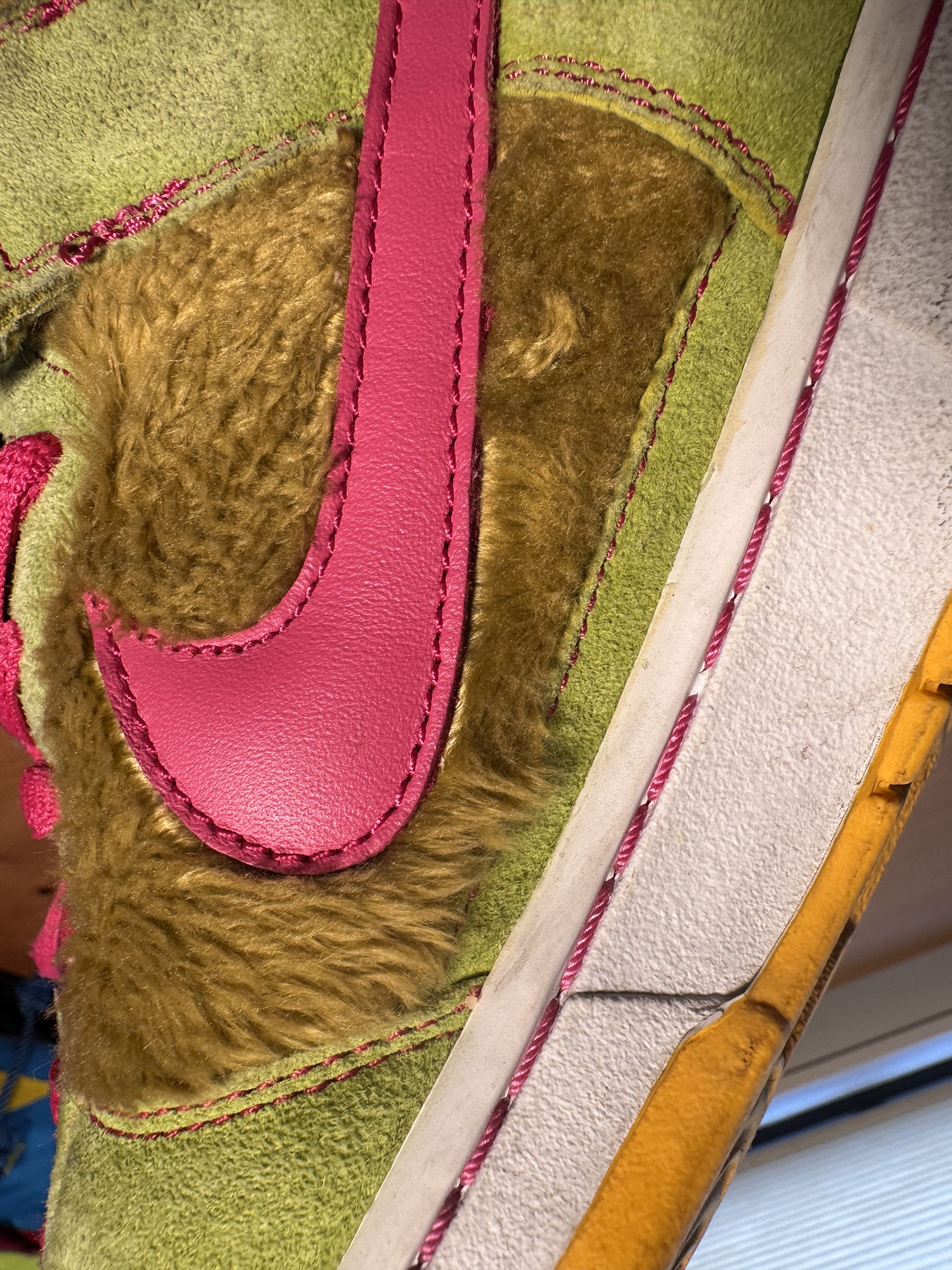 Nike (2006) Nike SB Dunk High The Three Bears ‘Mama Bear’ Size US 10 / EU 43 - 24 Thumbnail