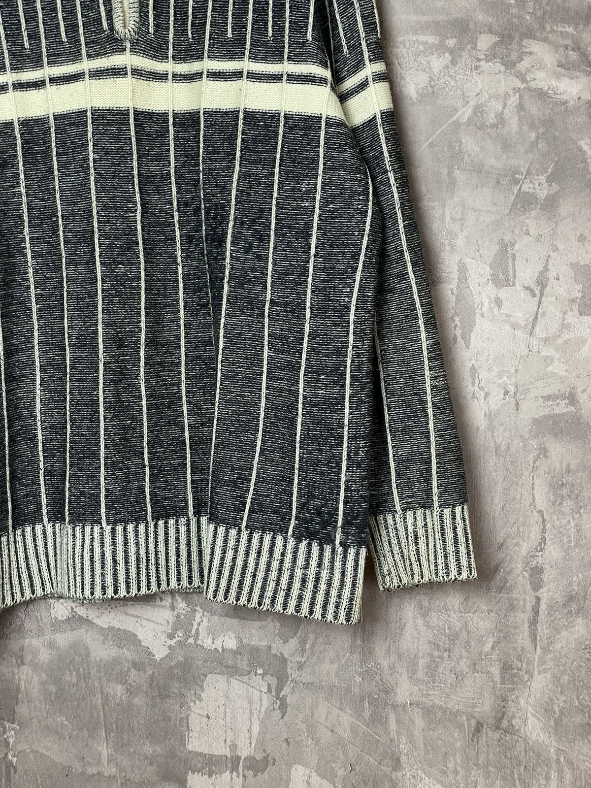 Vintage Y2K VTG 1990s 3D Striped Knit Zip Sweater Japan Skinny Style Size US L / EU 52-54 / 3 - 6 Thumbnail