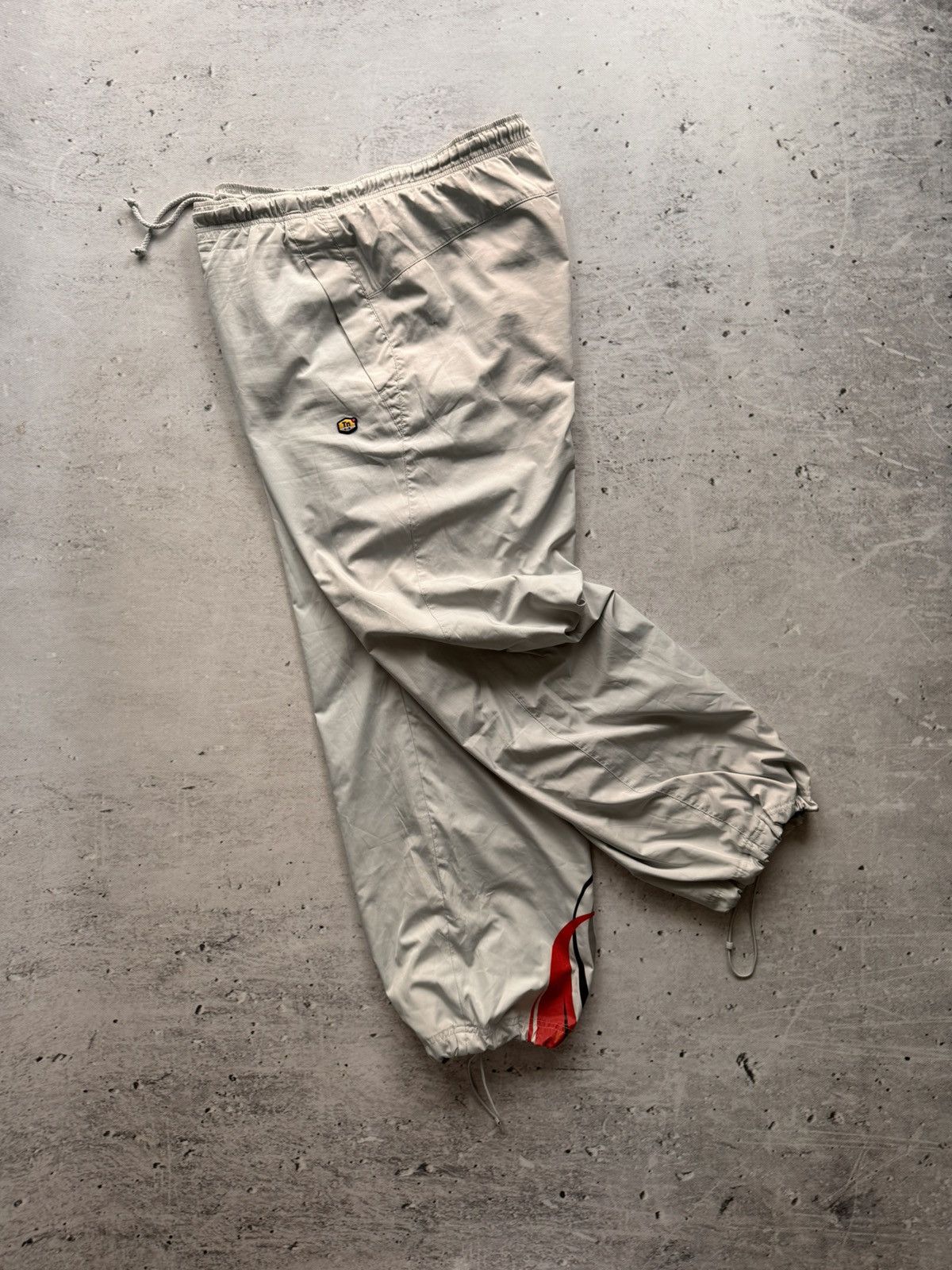 Nike × Vintage NIKE TN+ VINTAGE BASIC LOGO OVERSIZE BAGGY PANTS Size US 34 / EU 50 - 1 Thumbnail