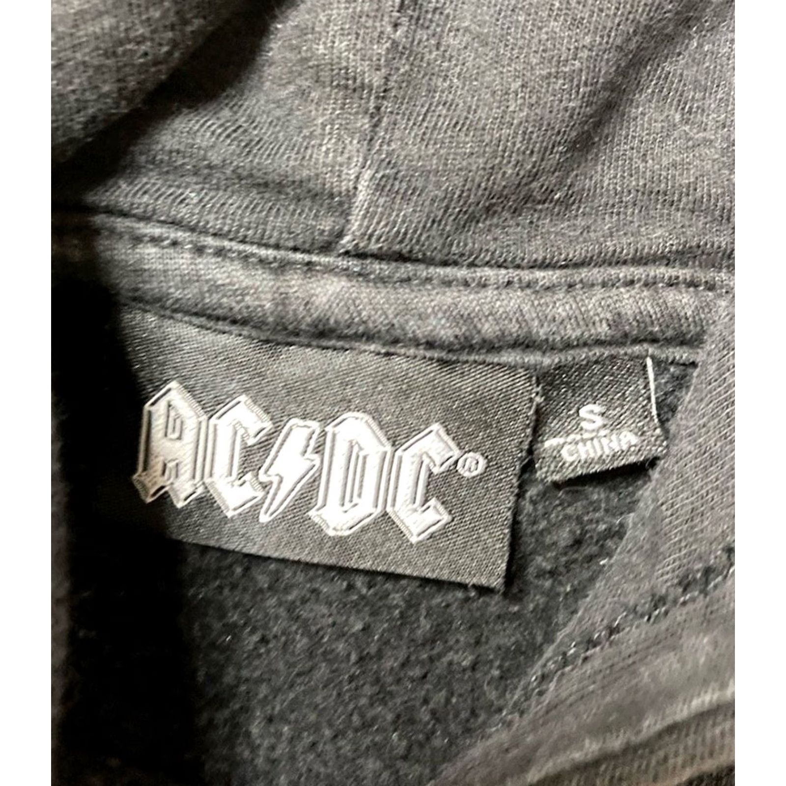 Vintage ACDC Graphic Pullover Hoodie Men Small Black Acid Wash Music Hoodie Size US S / EU 44-46 / 1 - 4 Thumbnail