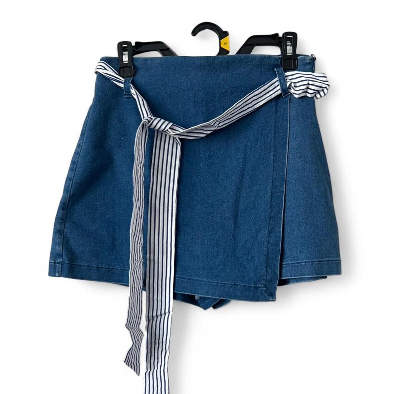 Other Denim Wrap Skort Altar'd State Size 34" / US 12 / IT 48 - 1 Thumbnail