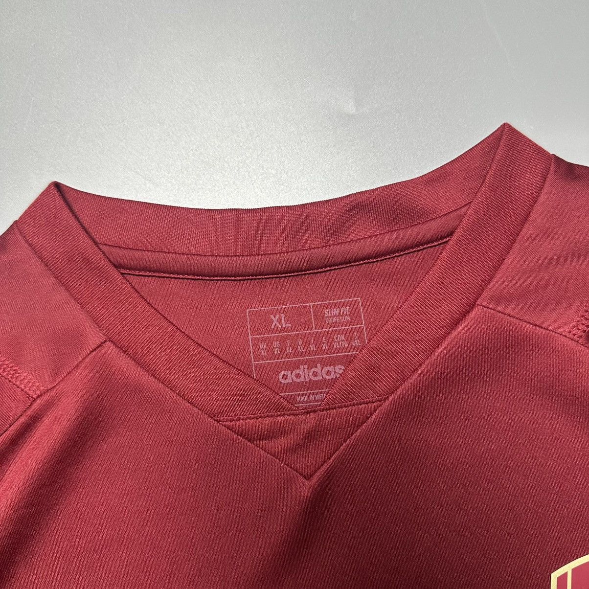 Vintage ARSENAL ADIDAS 2023/2024 FOOTBALL SOCCER TRAINING JERSEY Size US XL / EU 56 / 4 - 4 Thumbnail