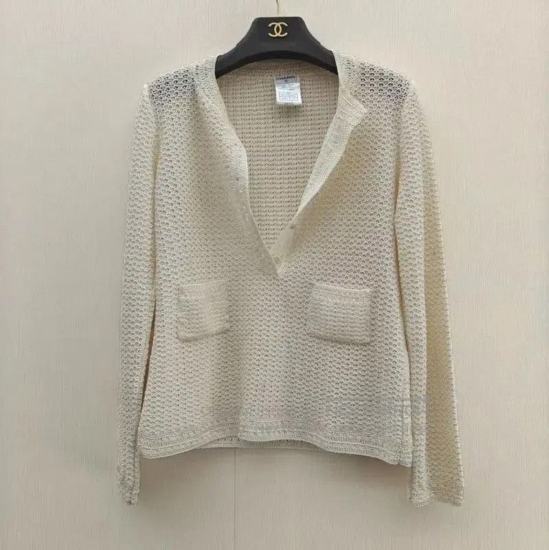 Chanel Chanel Cream Cotton Blend Long Sleeve Top . Size L / US 10 / IT 46 - 2 Thumbnail