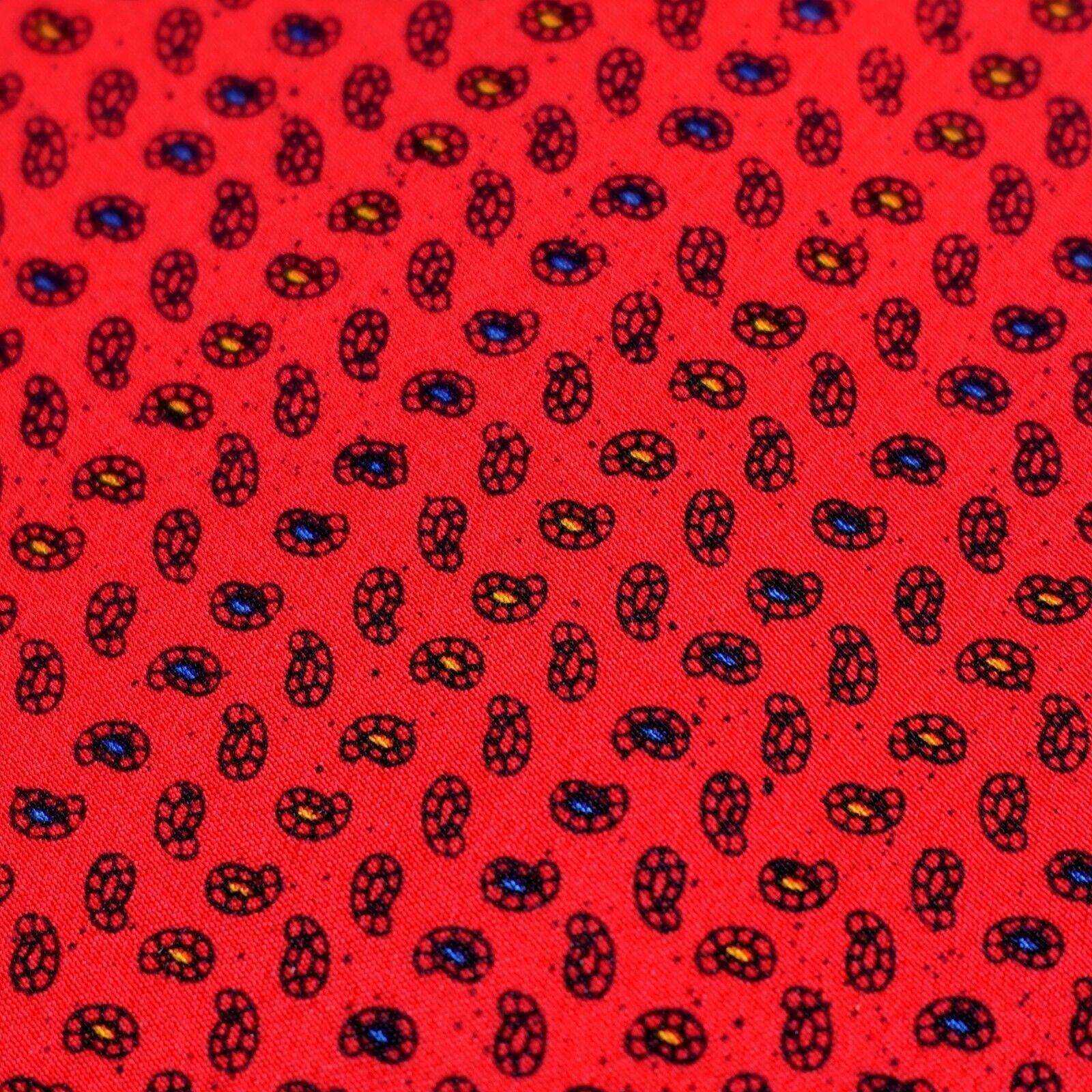 Vintage Satt Communiciations AB Red Paisley Geometric Print Skinny S Size ONE SIZE - 2 Thumbnail