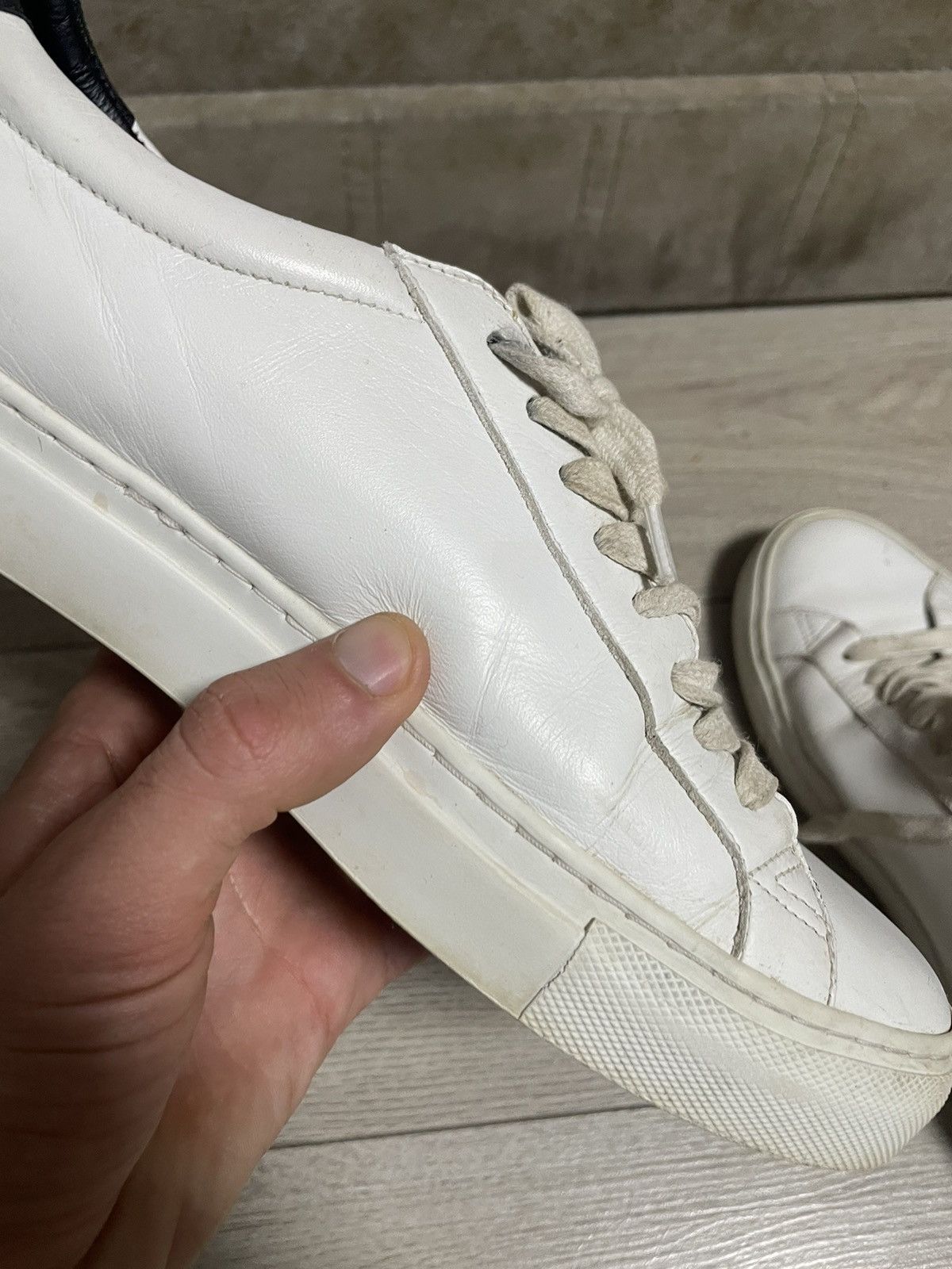 Givenchy Givenchy Urban Street Low White Leather Sneakers Size US 9.5 / EU 42-43 - 12 Thumbnail