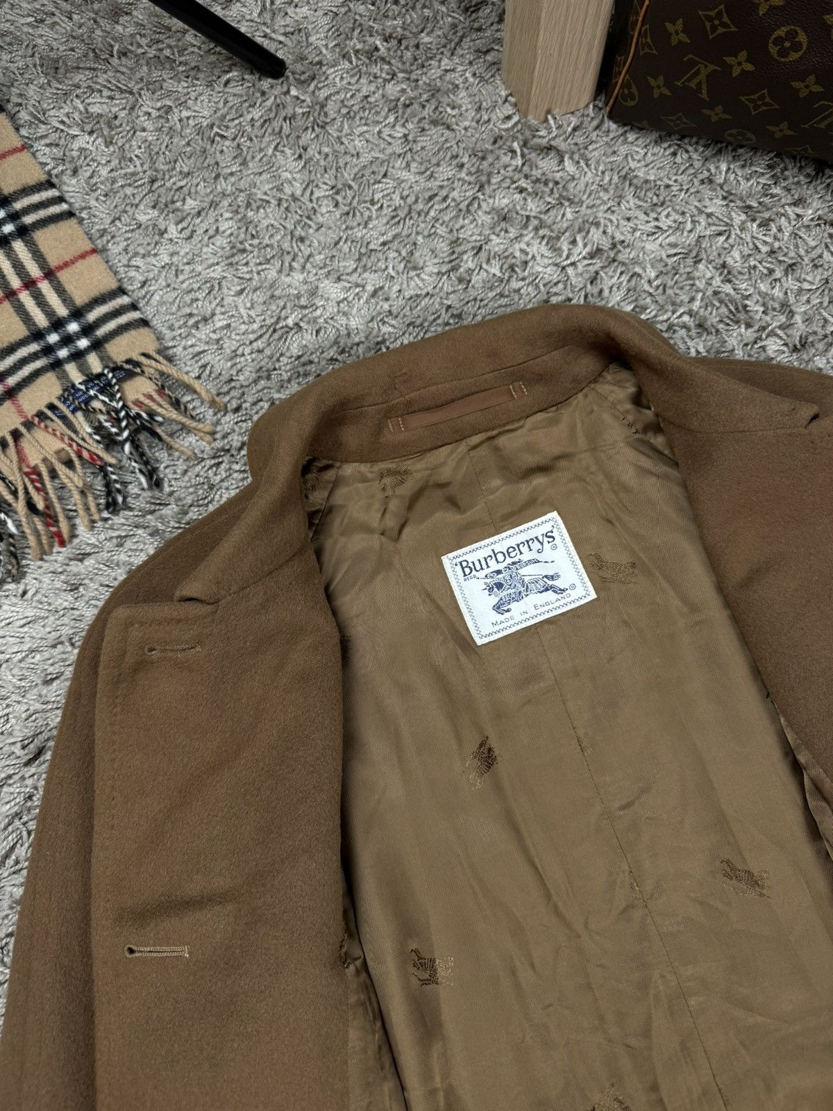 Autumn Cashmere × Burberry Vintage cashmere coat Burberrys 90s original luxury item Size M / US 6-8 / IT 42-44 - 4 Thumbnail