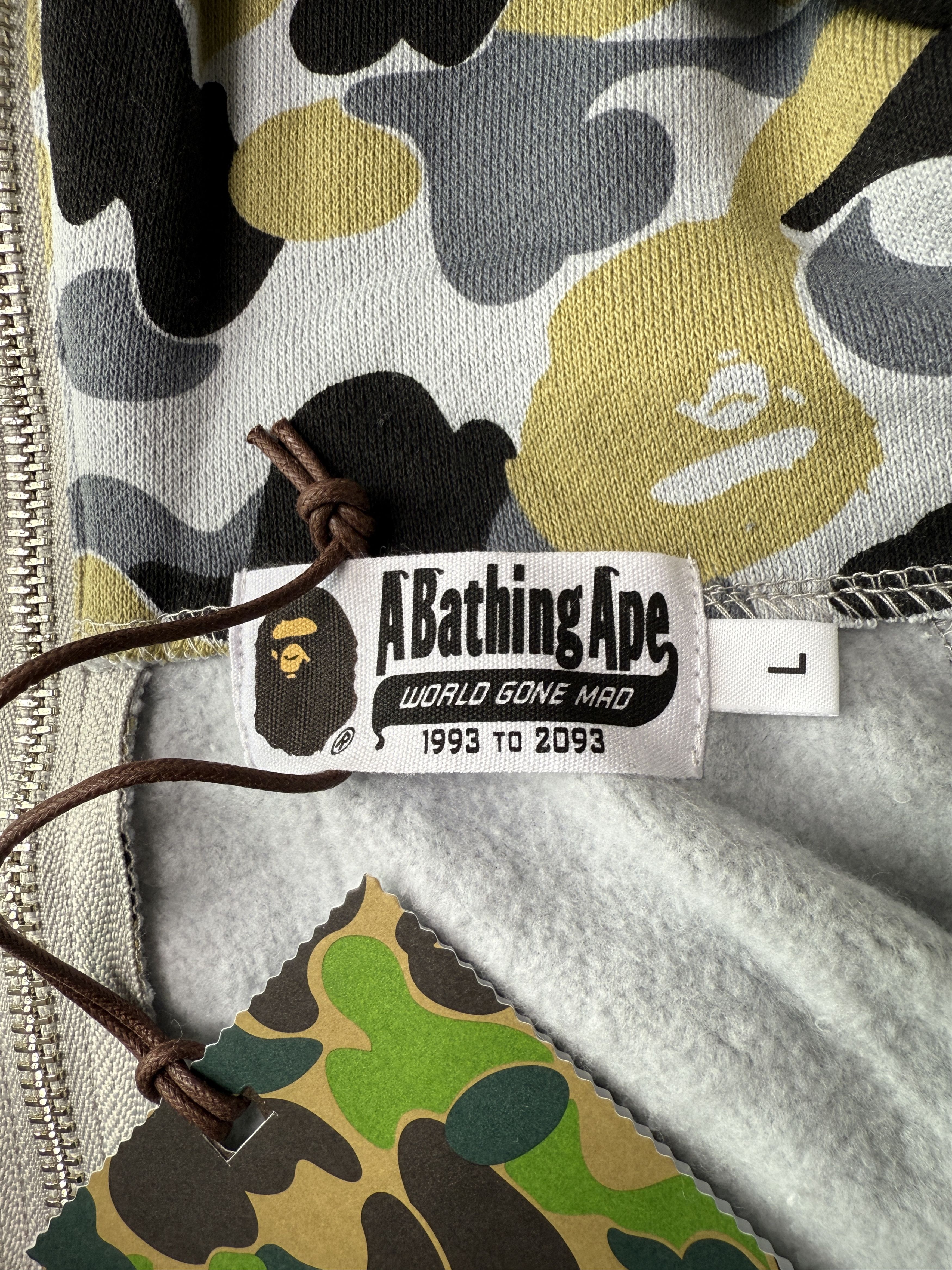 Bape BAPE STORE GINZA SEPARATE SHARK FULL ZIP HOODIE Size US L / EU 52-54 / 3 - 13 Thumbnail