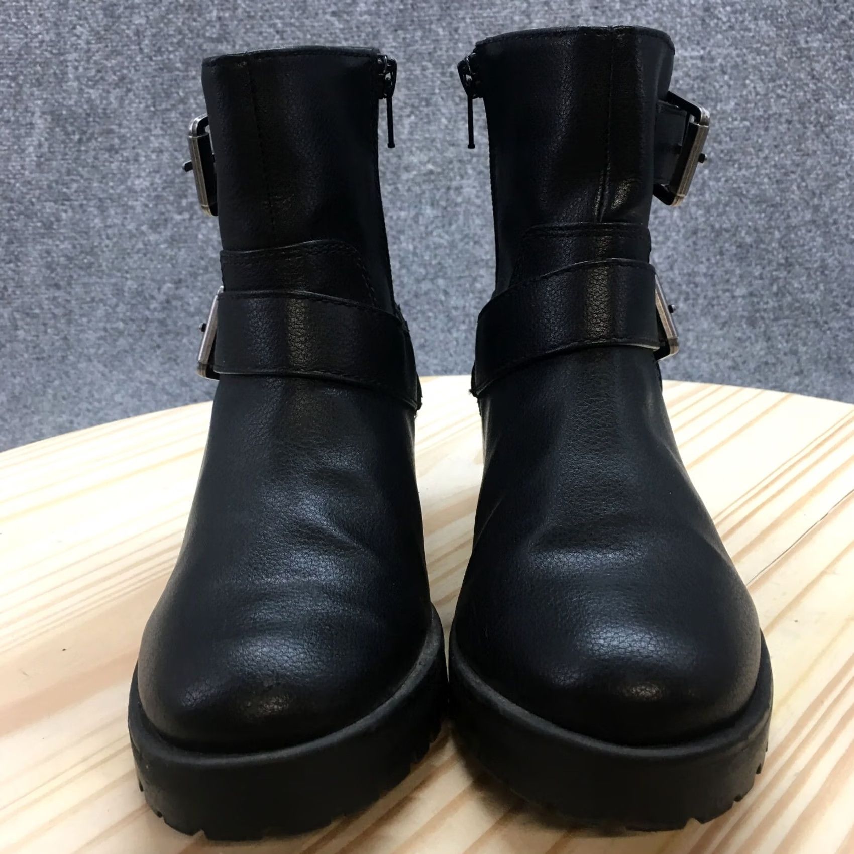 Vintage Universal Thread Boots Women Ankle Booties Zipper Black Faux Leather Buckle Heel Mid 2-2.9in Size 6 Size US 6 / IT 36 - 6 Thumbnail