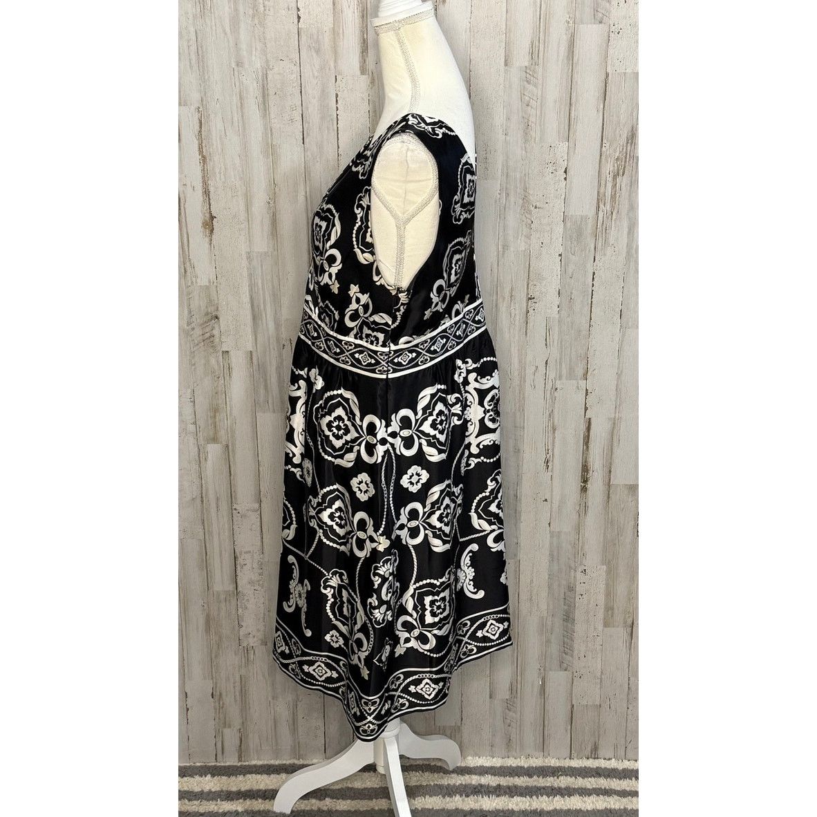 White House Black Market White House Black Market Women's Size 6 Black Dress Size XL / US 12-14 / IT 48-50 - 5 Thumbnail