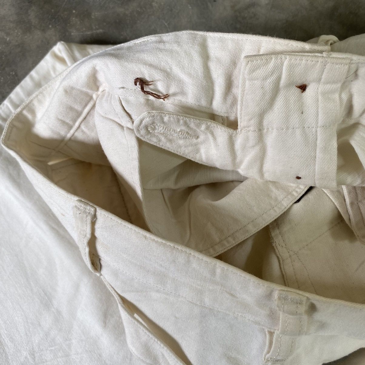 Japanese Brand 2000s Sanca White Back Buckle Pants Size US 28 / EU 44 - 6 Thumbnail
