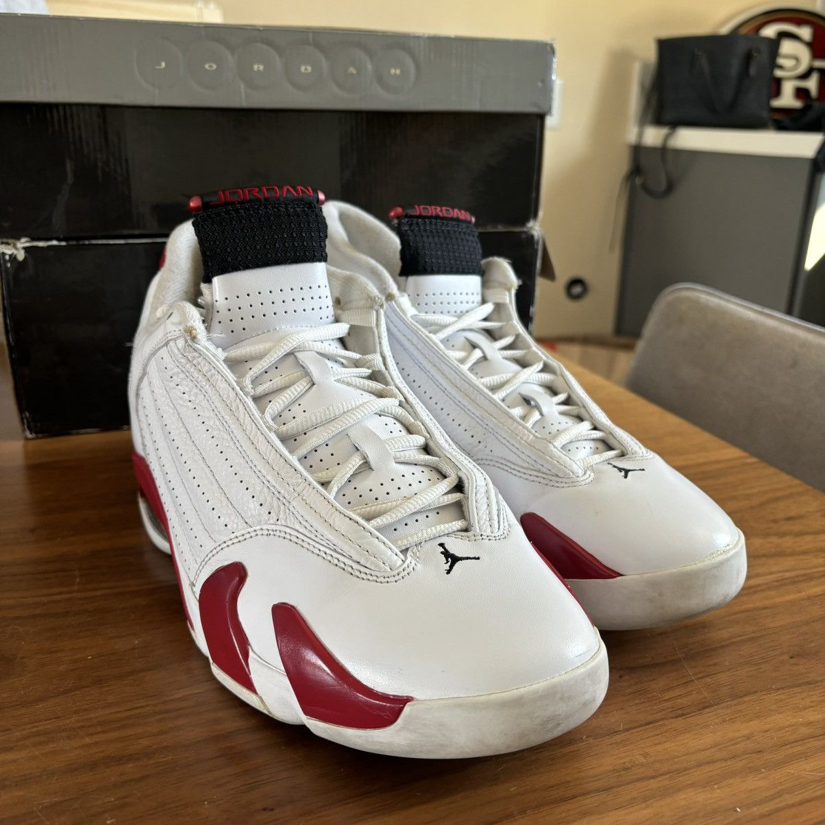 Nike 2011 Nike Air Jordan 14 Candy Cane Size US 11 / EU 44 - 2 Thumbnail