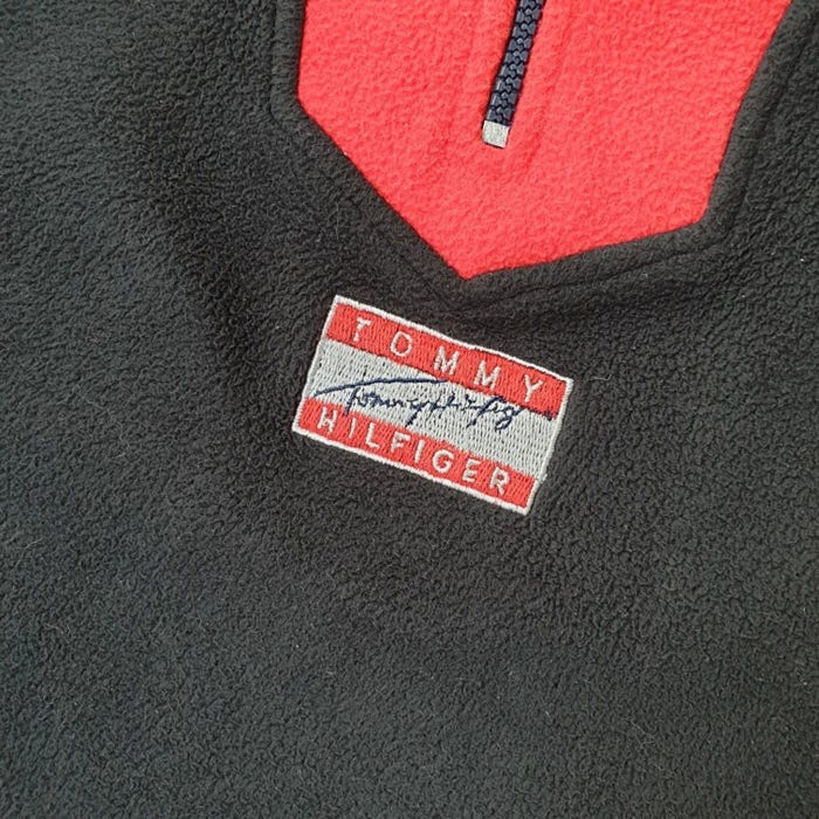 Tommy Hilfiger × Vintage Vintage Tommy Hilfiger Fleece Sweater with Logo on the back Size US M / EU 48-50 / 2 - 3 Thumbnail