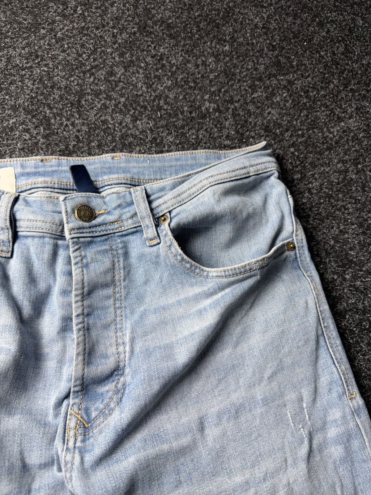 Diesel Luxury 00s Diesel Skinny Light Wash Jeans Y2K Made in Italy Size US 31 - 7 Thumbnail