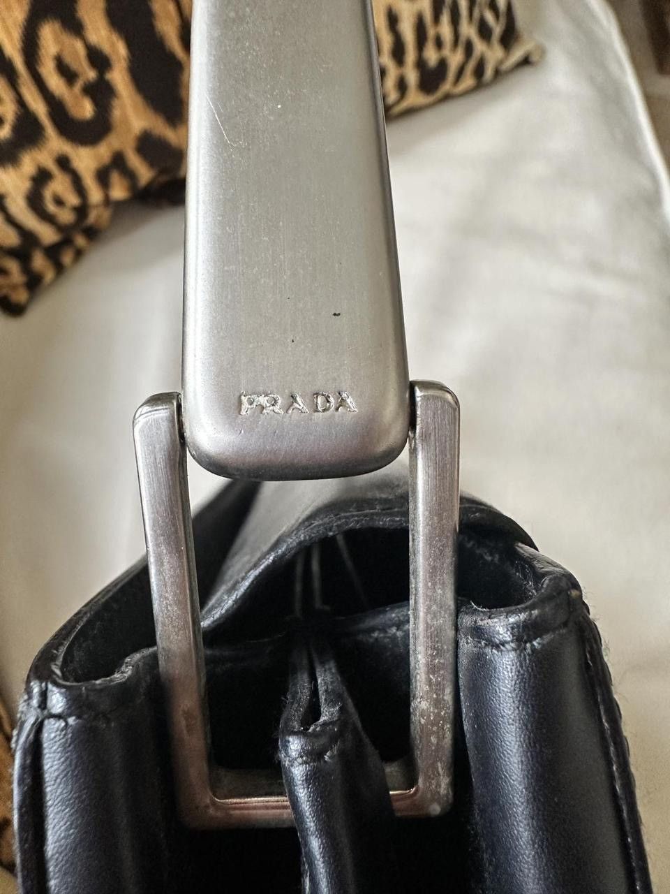 Prada PRADA VINTAGE METAL HANDLE BLACK LEATHER BAG RARE WITH COA Size ONE SIZE - 7 Thumbnail