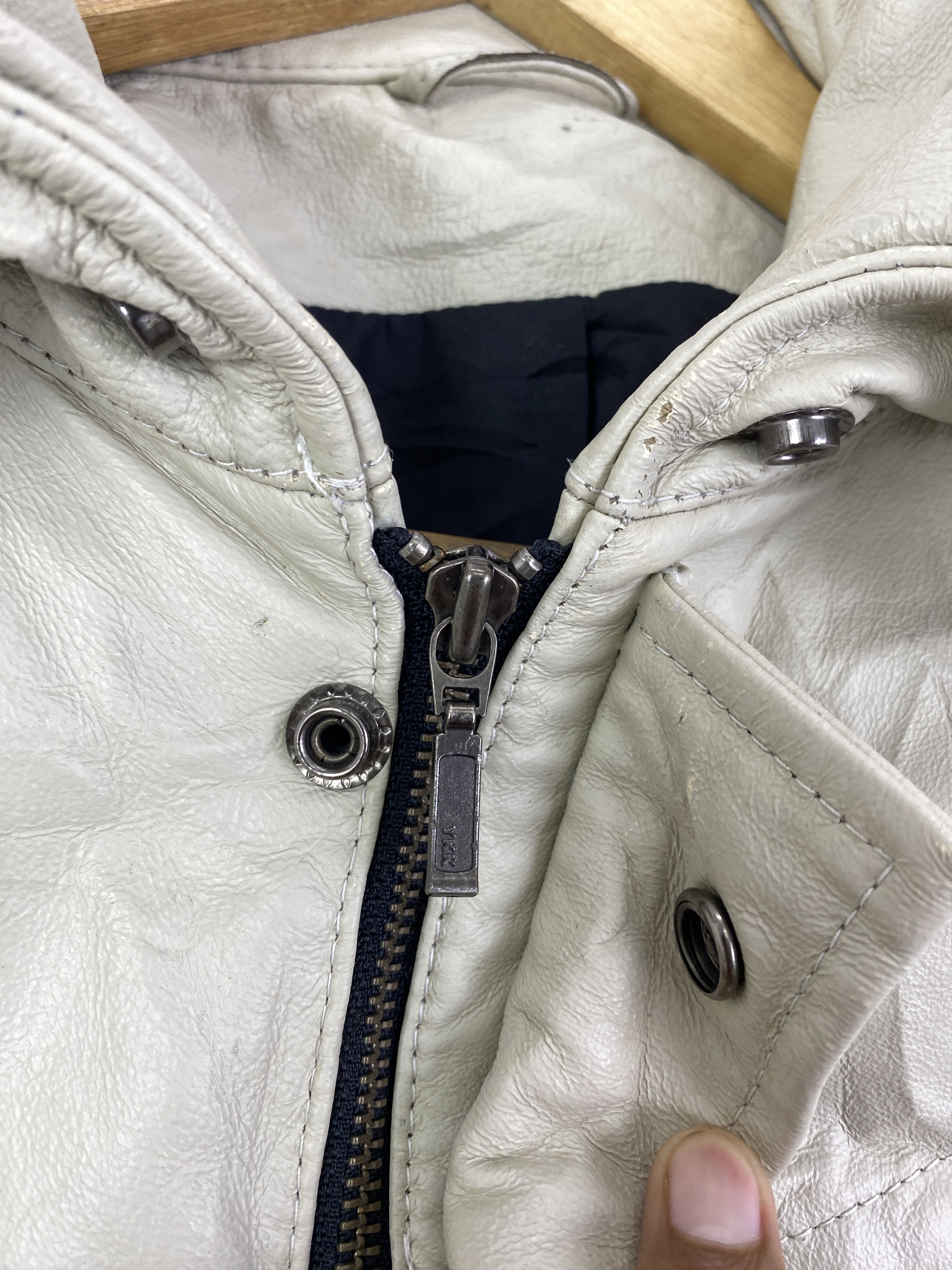 Other Vintage Roberto Massini Distressed Leather Jacket J0127 Size US L / EU 52-54 / 3 - 9 Thumbnail
