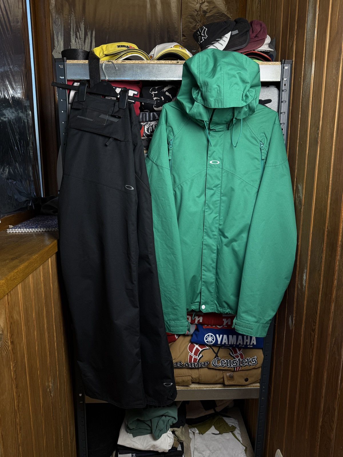 Oakley Vintage Oakley Jacket / Pants Ski Suit Center Logo Size US L / EU 52-54 / 3 - 1 Thumbnail