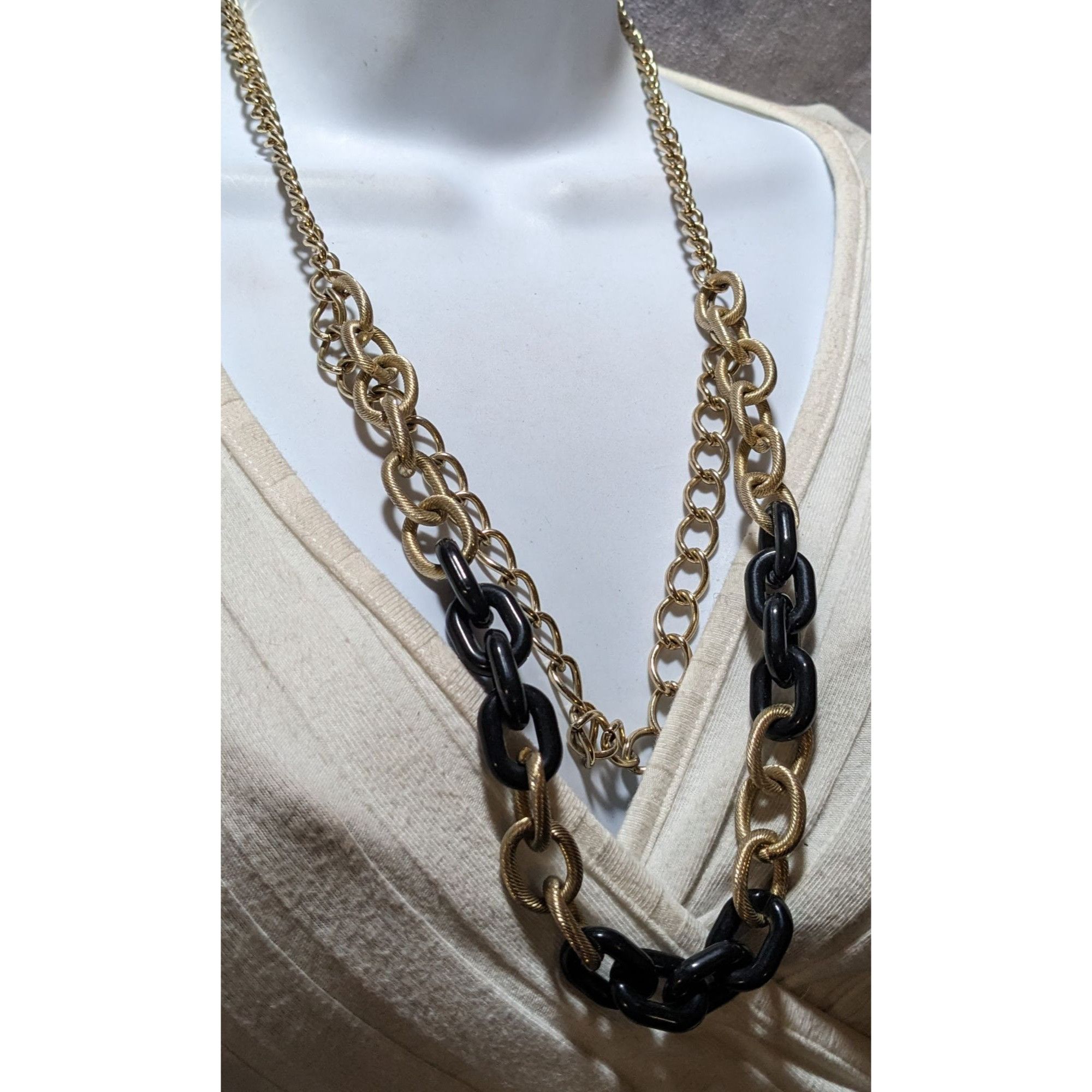 Other 80s Glam Black and Gold Chunky Multilayer Chain Necklace Size ONE SIZE - 6 Thumbnail