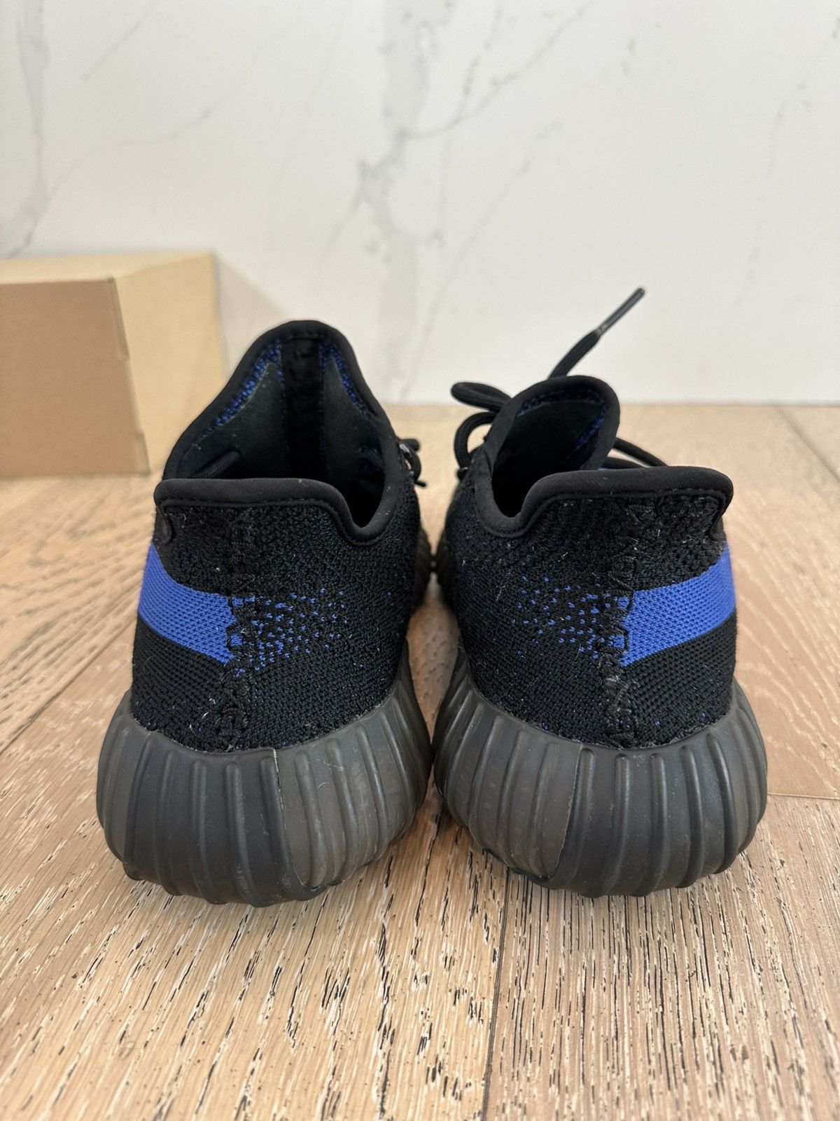 adidas Yeezy Boost 350 V2 Dazzling Blue