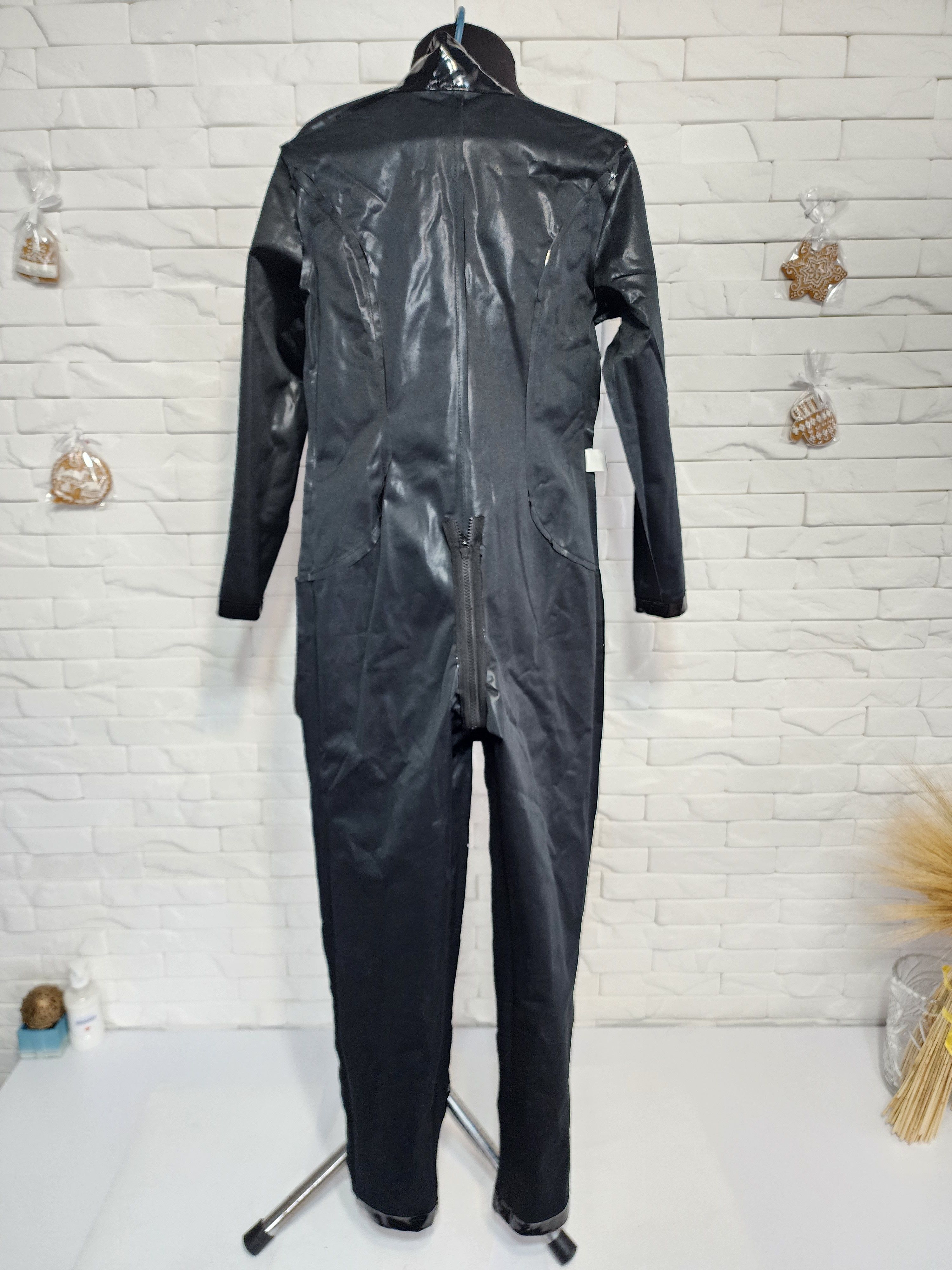 Uniqlo Faux Leather Jumpsuit: Women's Black Zippered Catsuit Size 28" / US 6 / IT 42 - 9 Thumbnail