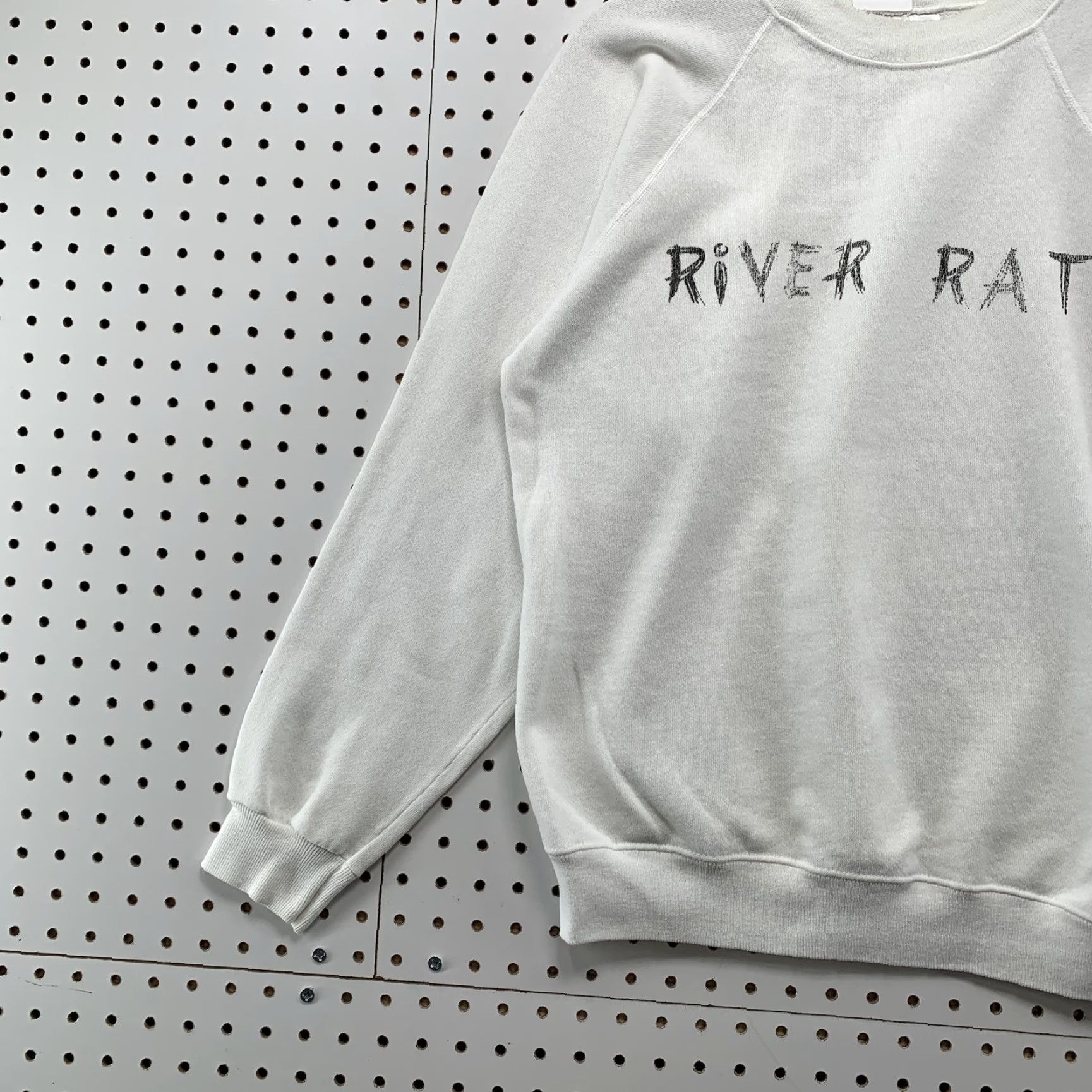 Hanes VINTAGE Hanes River Rat Sweatshirt Mens XL White Pullover 80s USA Made Crew Neck Fleece Cotton/Polyester Size US XL / EU 56 / 4 - 5 Thumbnail
