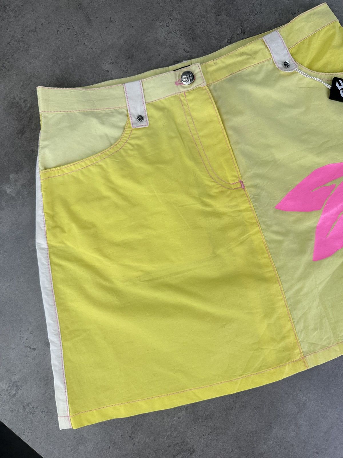 GF Ferre GF Ferre Mini Skirt Size 24" / US 00 / IT 34 - 3 Thumbnail