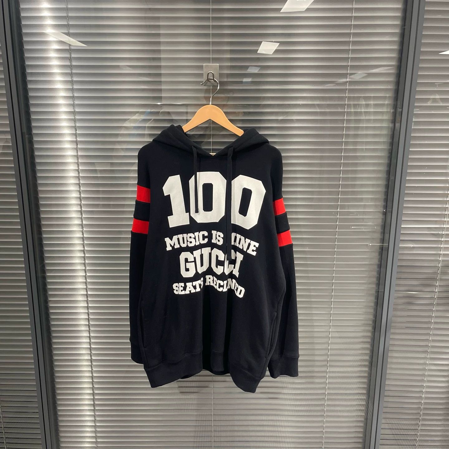 Gucci Gucci slogan letter print hoodie M 99 new Size US M / EU 48-50 / 2 - 1 Thumbnail