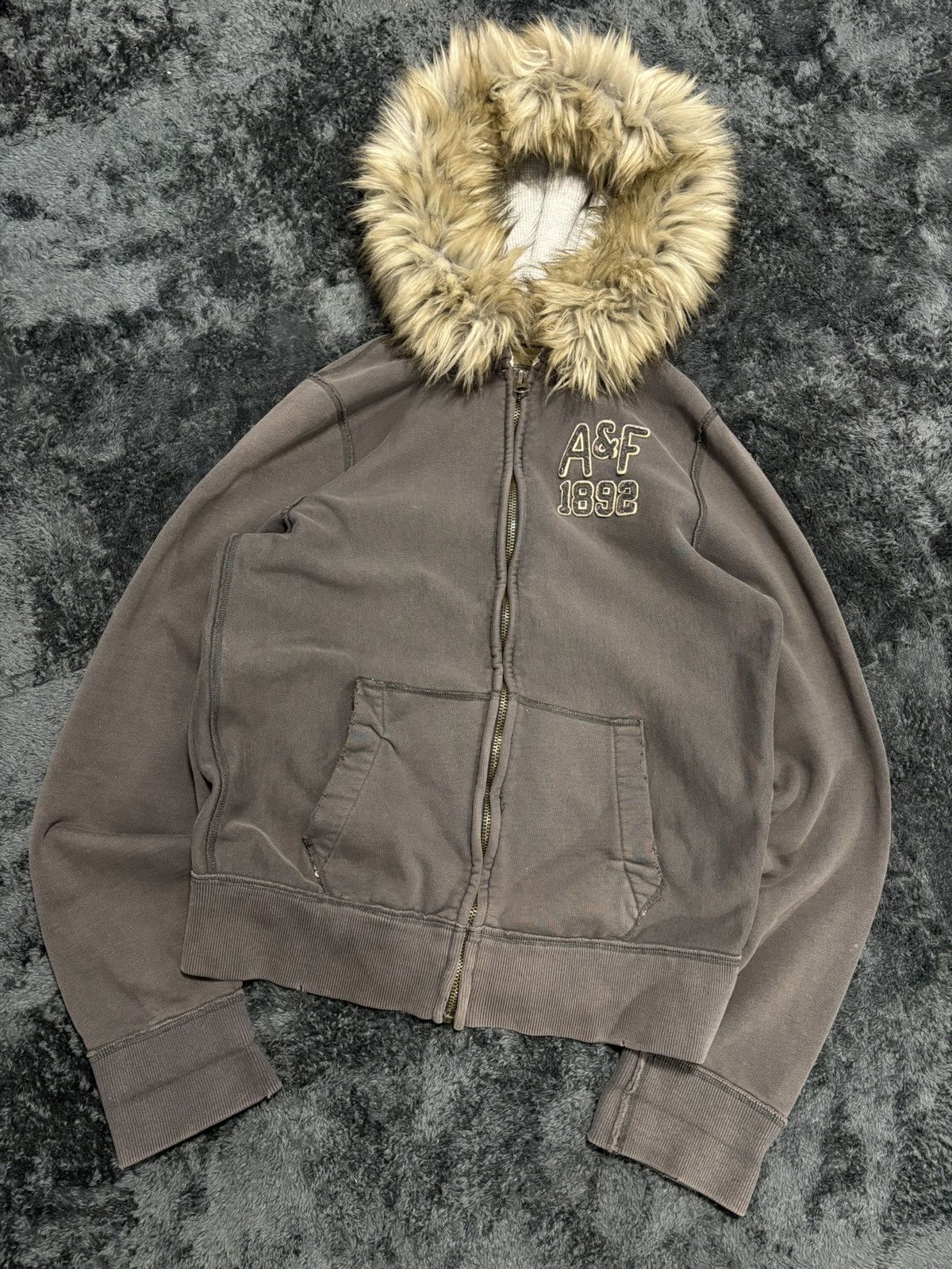 Abercrombie & Fitch Abercrombie & Fitch Y2K Fur Hoodie Size US L / EU 52-54 / 3 - 1 Thumbnail