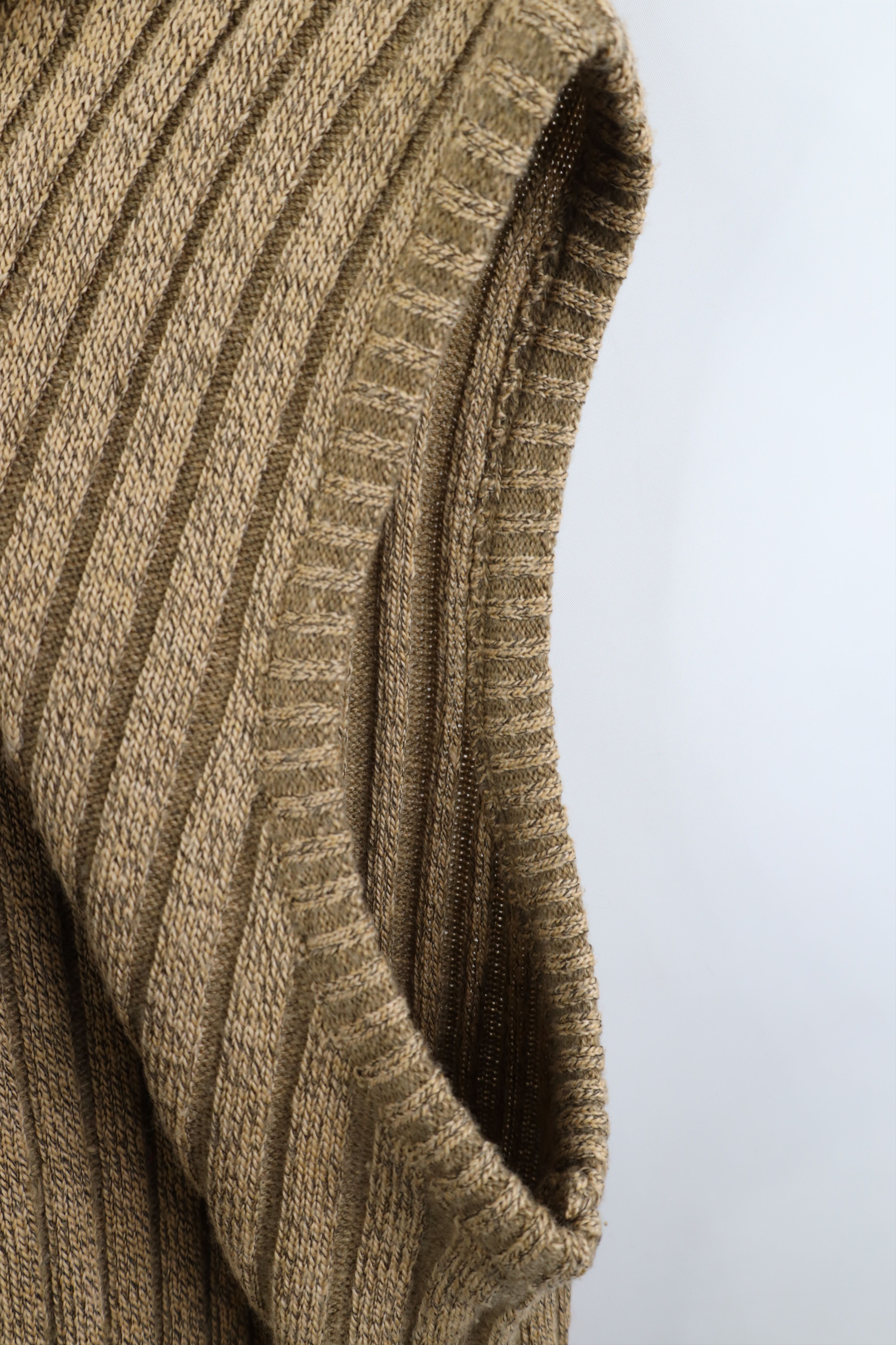 Vintage Vintage 90s Streetwear Chunky Ribbed Knit Sweater Vest Beige Size US XXL / EU 58 / 5 - 7 Thumbnail