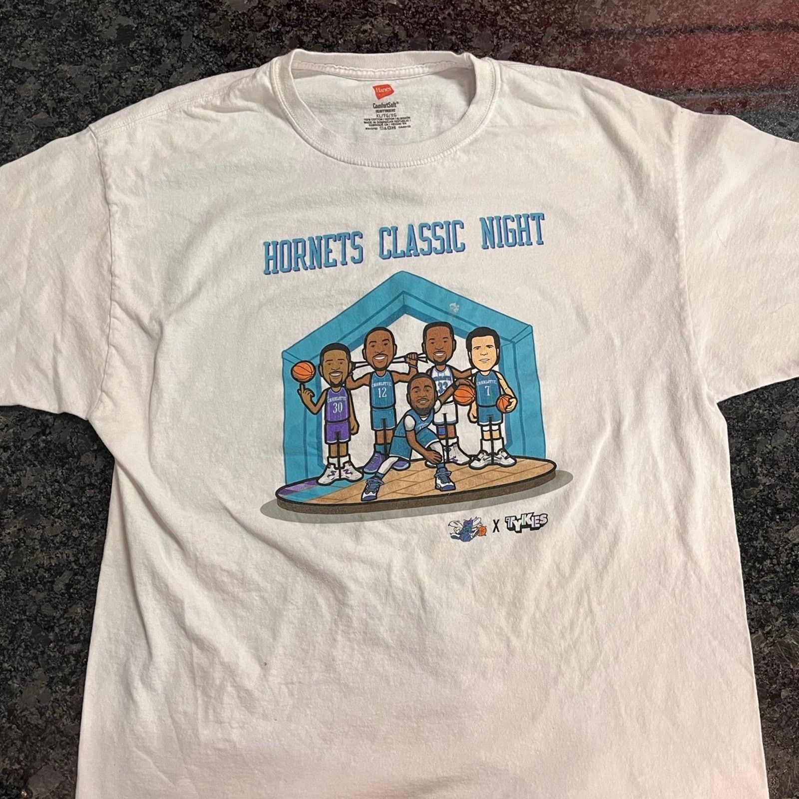 NBA Vintage NBA caricature shirt Size US XL / EU 56 / 4 - 2 Thumbnail
