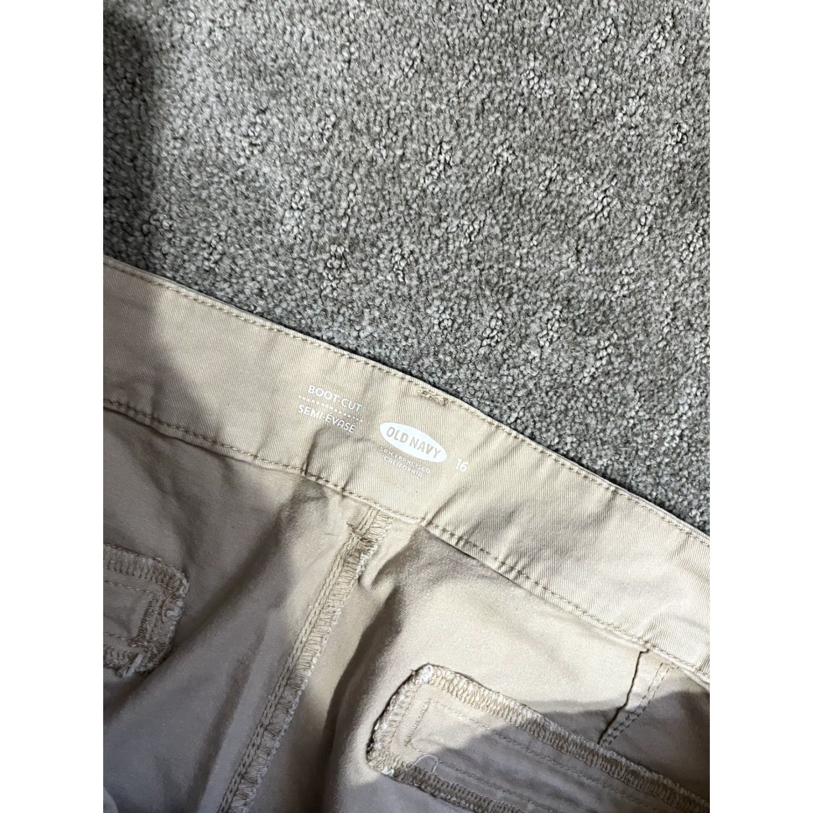 Old Navy Old Navy Beige Boot Cut Chino Pants Womens Size 16 Cotton Blend Stretch Solid Bootcut Size 38" / US 16 / IT 52 - 5 Thumbnail