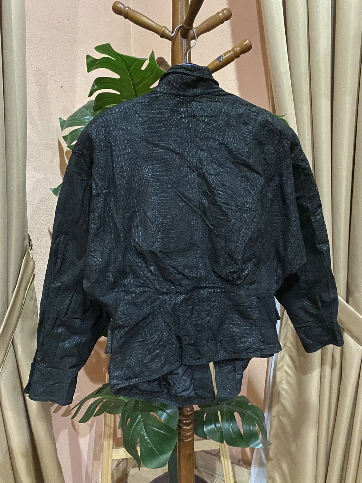 Other Vintage Winlit Genuine Leather Black Embossed Pattern Jacket Size US M / EU 48-50 / 2 - 14 Thumbnail