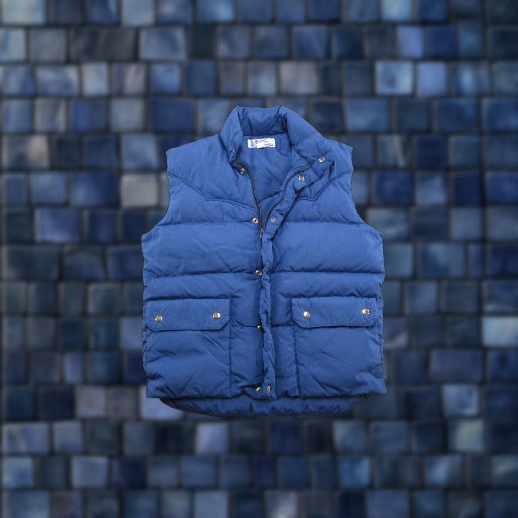 Vintage Vintage Rainier Sportswear Vest Mens L Blue Down Puffer Nylon Outdoor Hiking Size US L / EU 52-54 / 3 - 1 Thumbnail