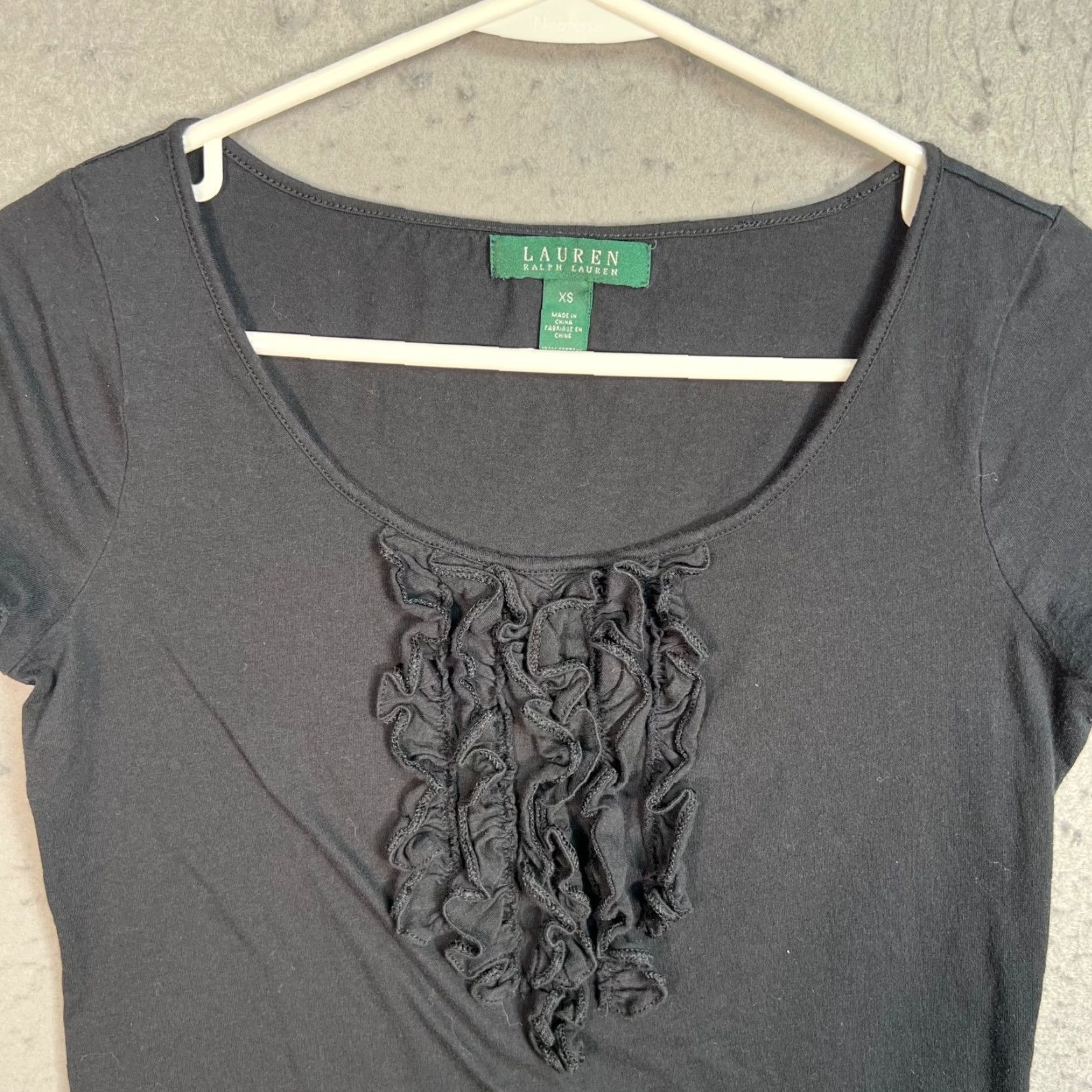 Ralph Lauren Lauren Ralph Lauren Womens XS Black Scoop Neck Tee W/ Ruffle Detail Bookends? Size XS / US 0-2 / IT 36-38 - 6 Thumbnail